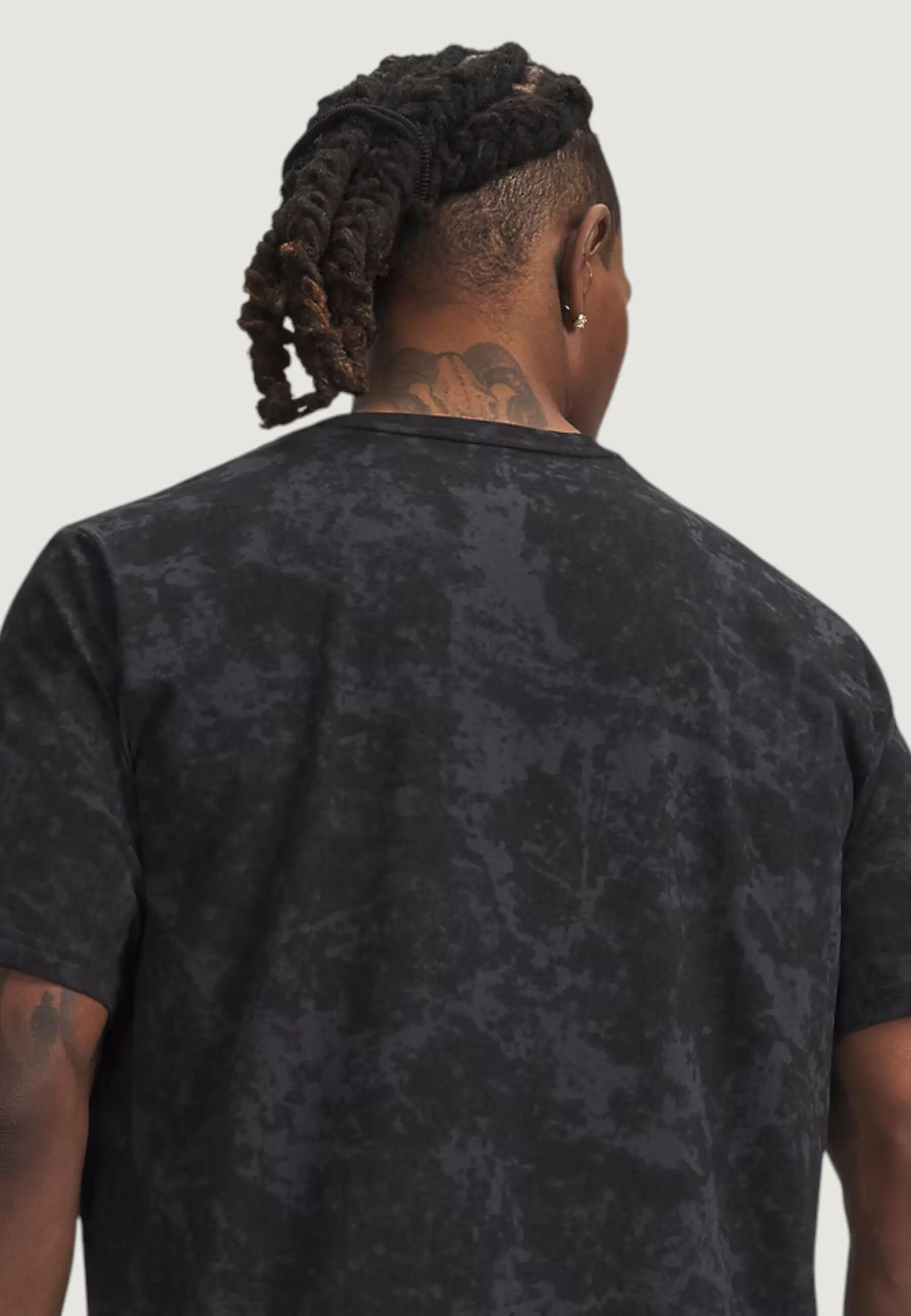 t-shirt crop top UA M ICON SS NOVELTY HOMME noir 4/5