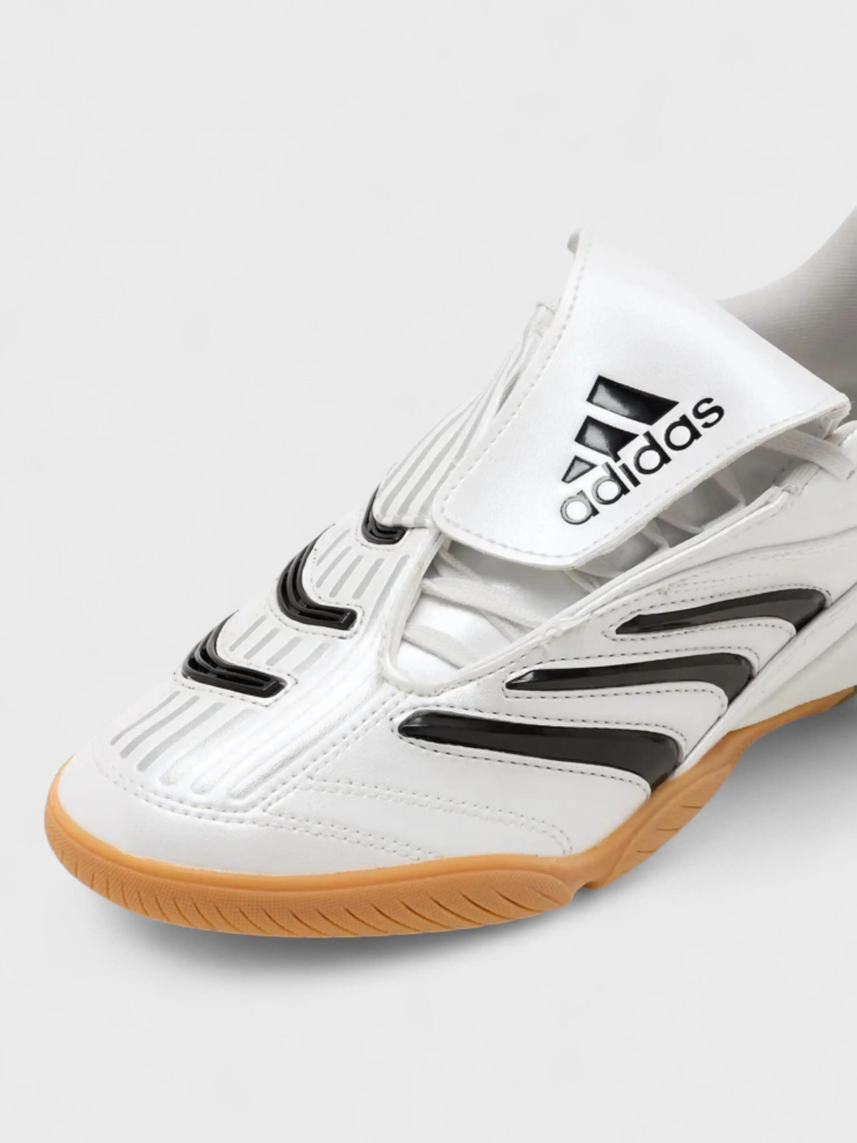 Hallenschuhe Predator Sala in Weiß 8/9