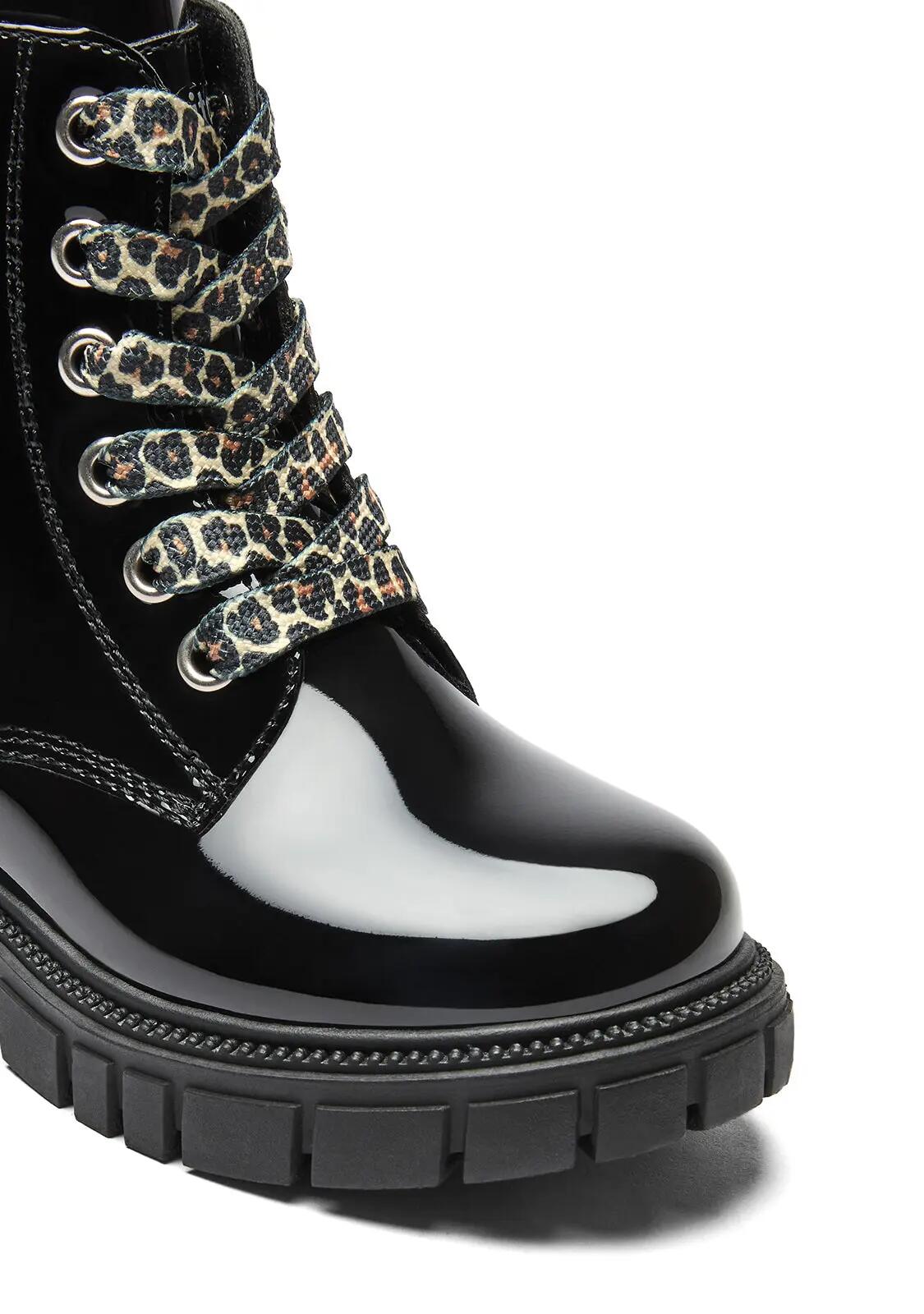 Botas Militares de Niña de Charol en Negro 3/4