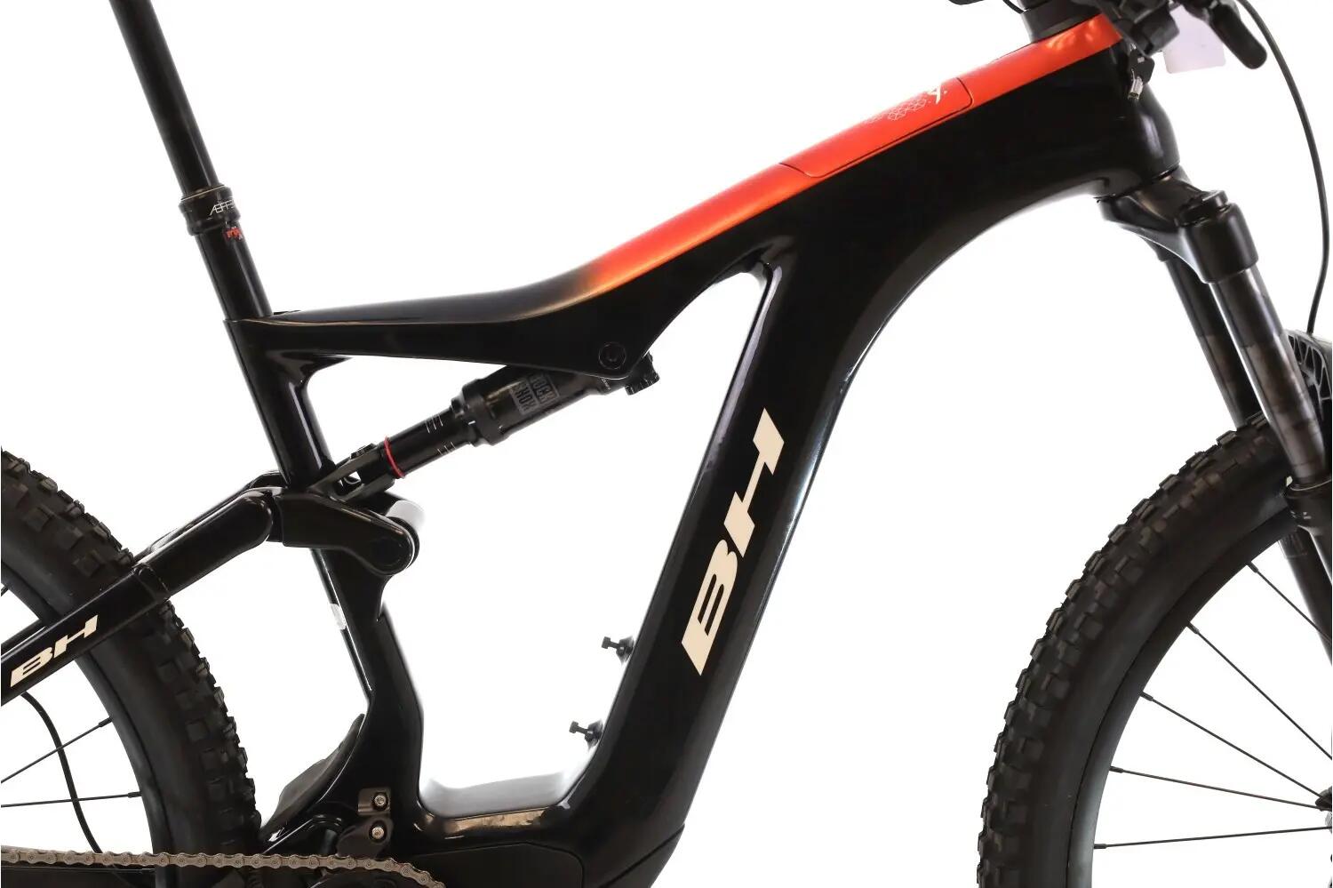 Tweedehands e-bike ·  AtomX Lynx Carbon Pro 8.2 · Zeer goede toestand 2/8