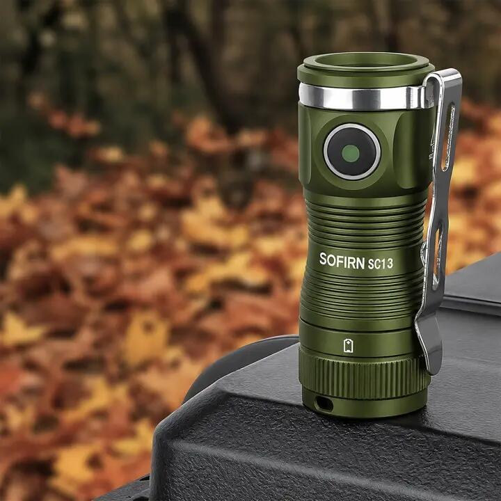Latarka turystyczna Sofirn SC13 1300 lm, magnetyczna, USB-C 3/7