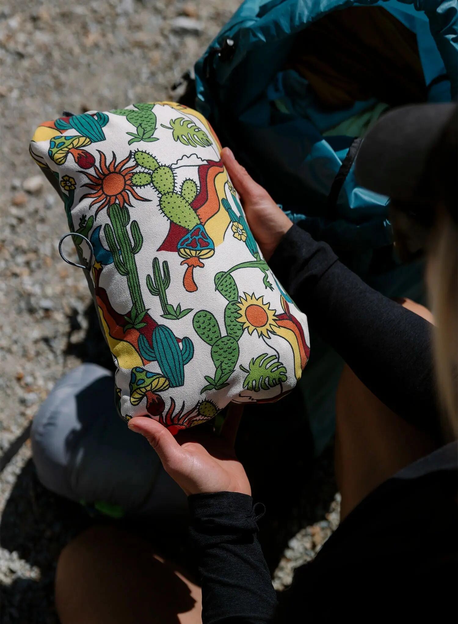 Poduszka turystyczna Therm a Rest Compressible Pillow Cinch R - desert 2/7