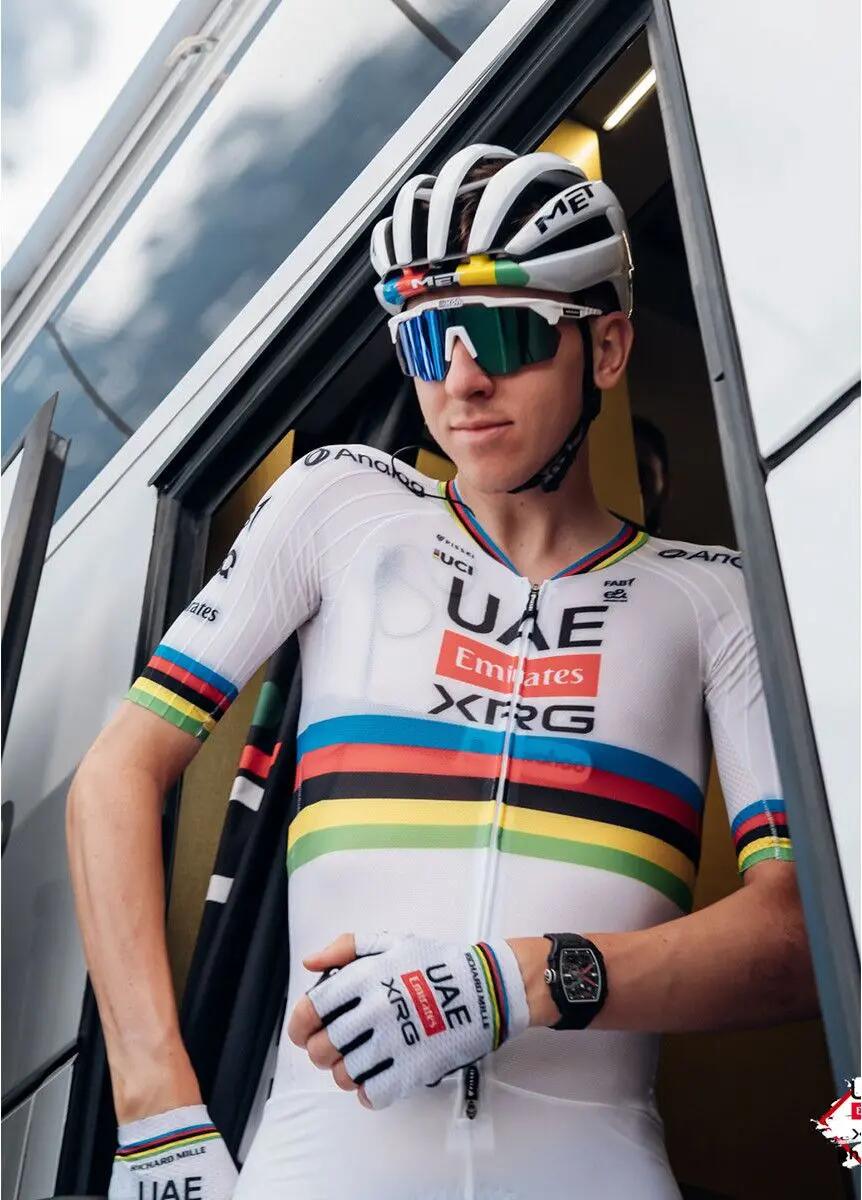 MET Trenta 3K Carbon Rainbow Limited Edition 2026 Rennradhelm 6/6