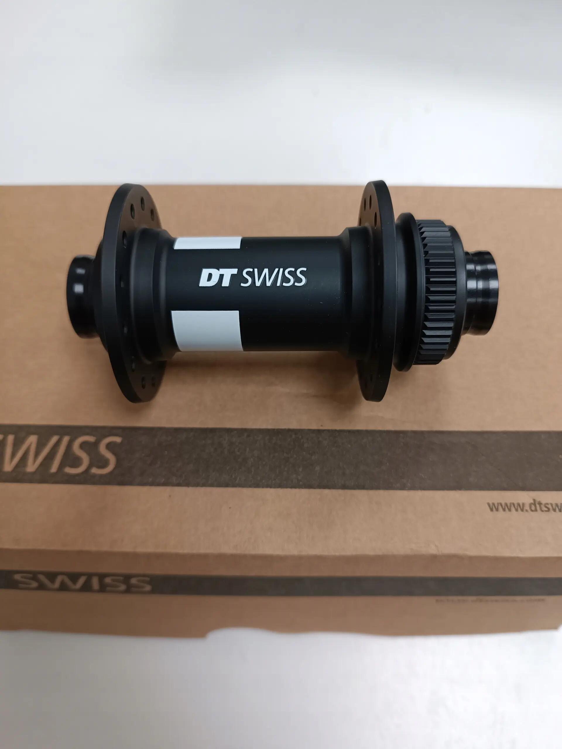 Mozzo anteriore per bicicletta DT Swiss 350 4/8