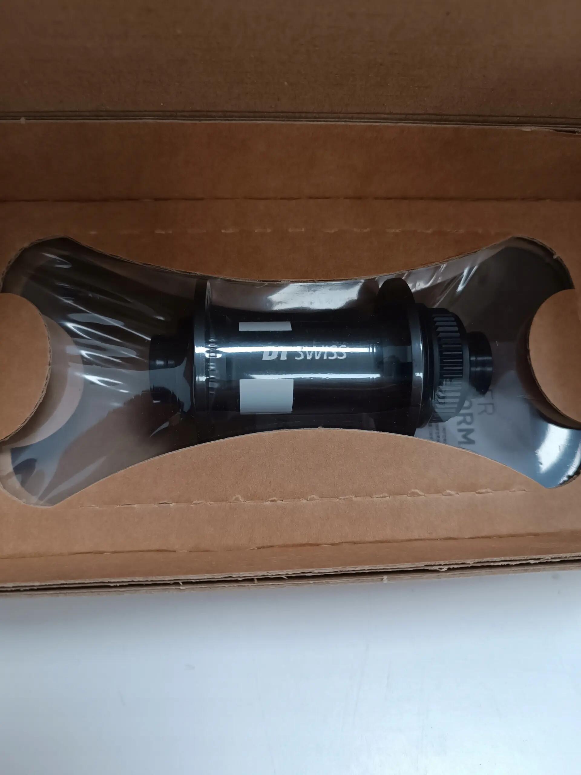 Mozzo anteriore per bicicletta DT Swiss 350 3/8