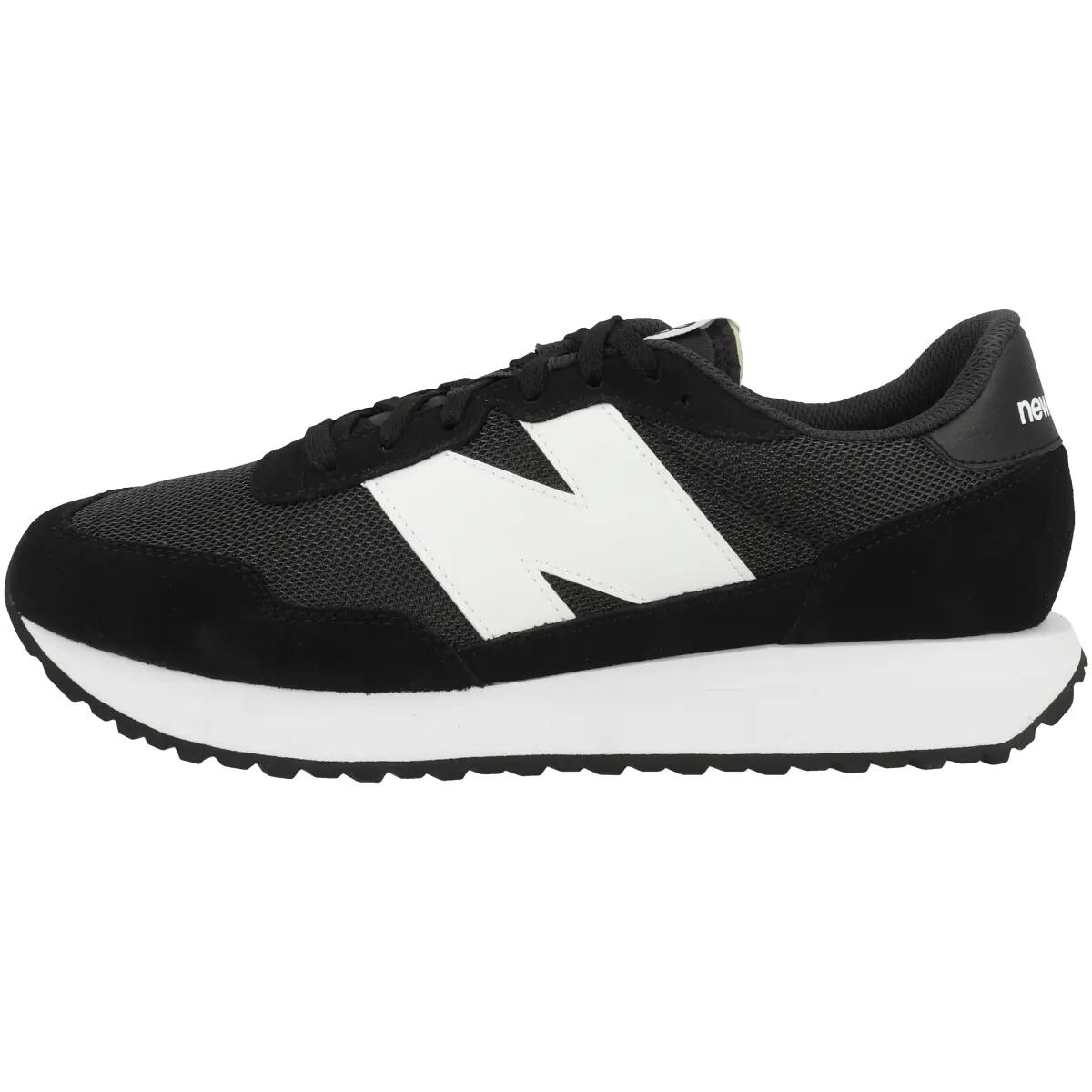 NEW BALANCE picture