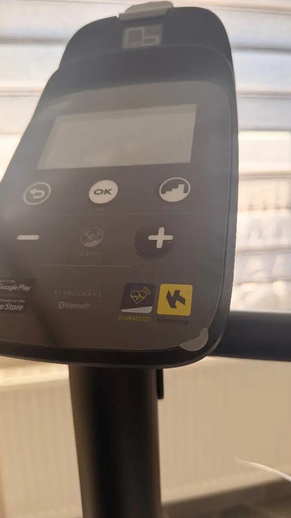 Tussen Particulieren - Hometrainer met gemotoriseerde weerstand 3/5