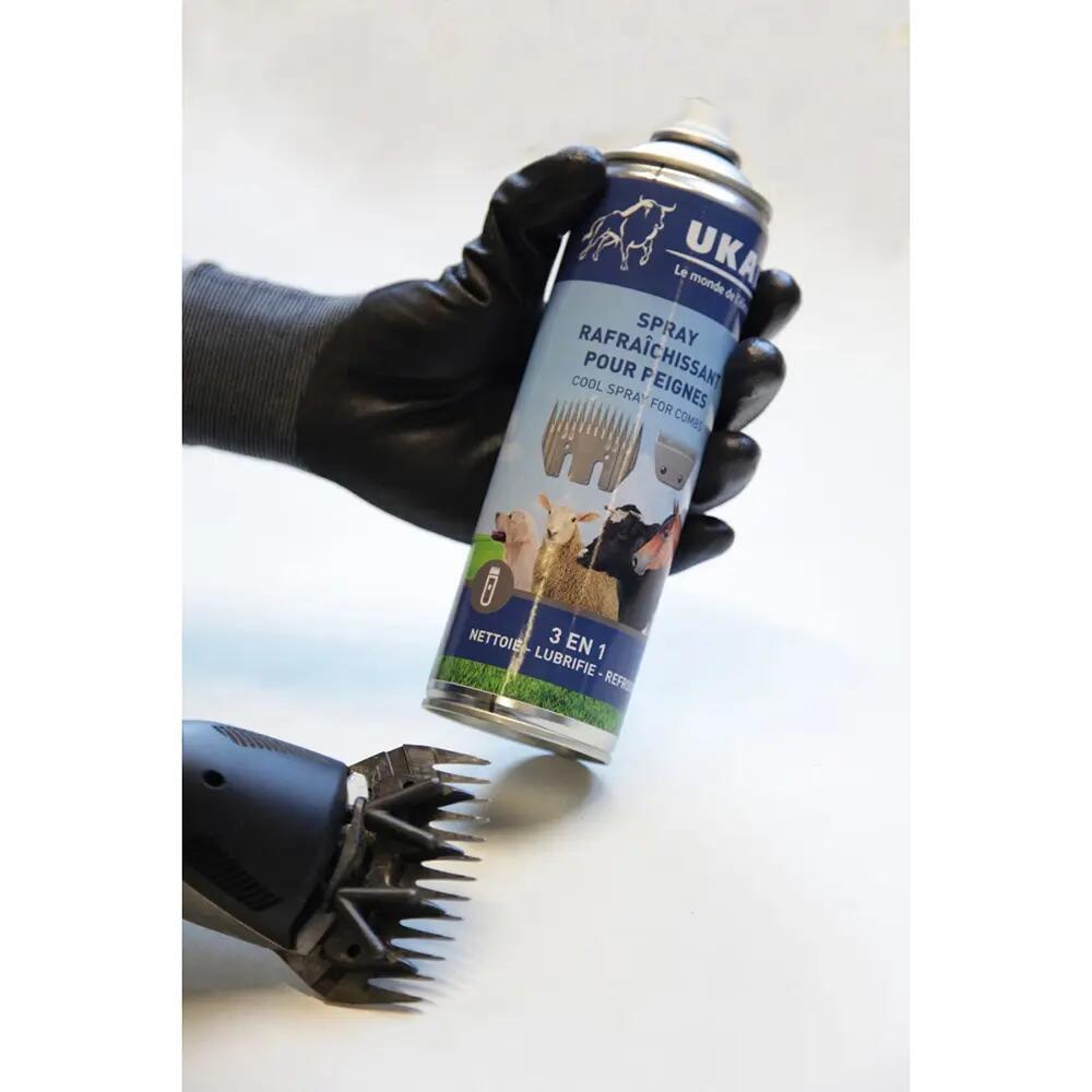 Spray rafraichissant pour peignes de tondeuse 500 ml 5/5