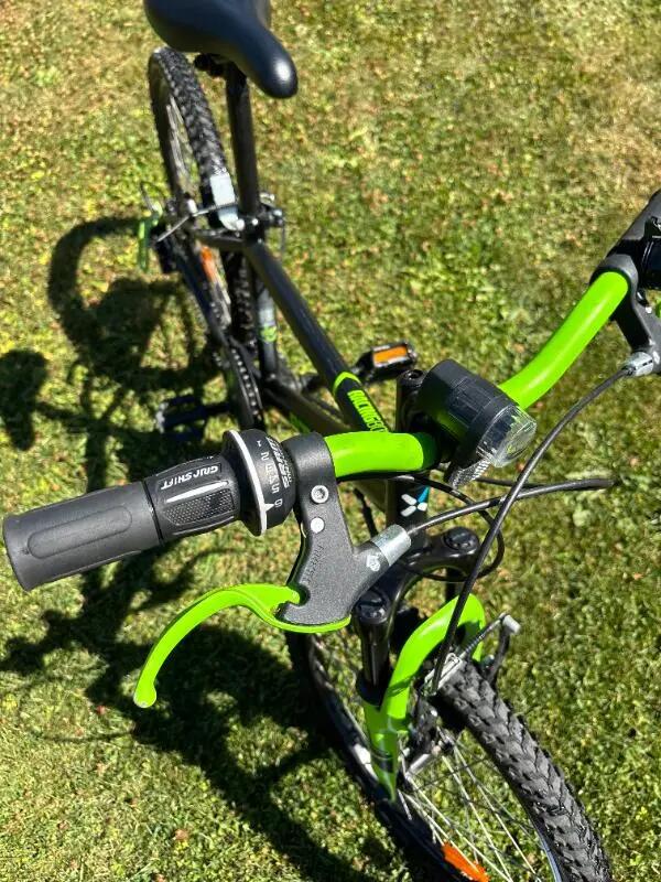 Entre Particuliers - vélo enfant 20 pouces 2/6
