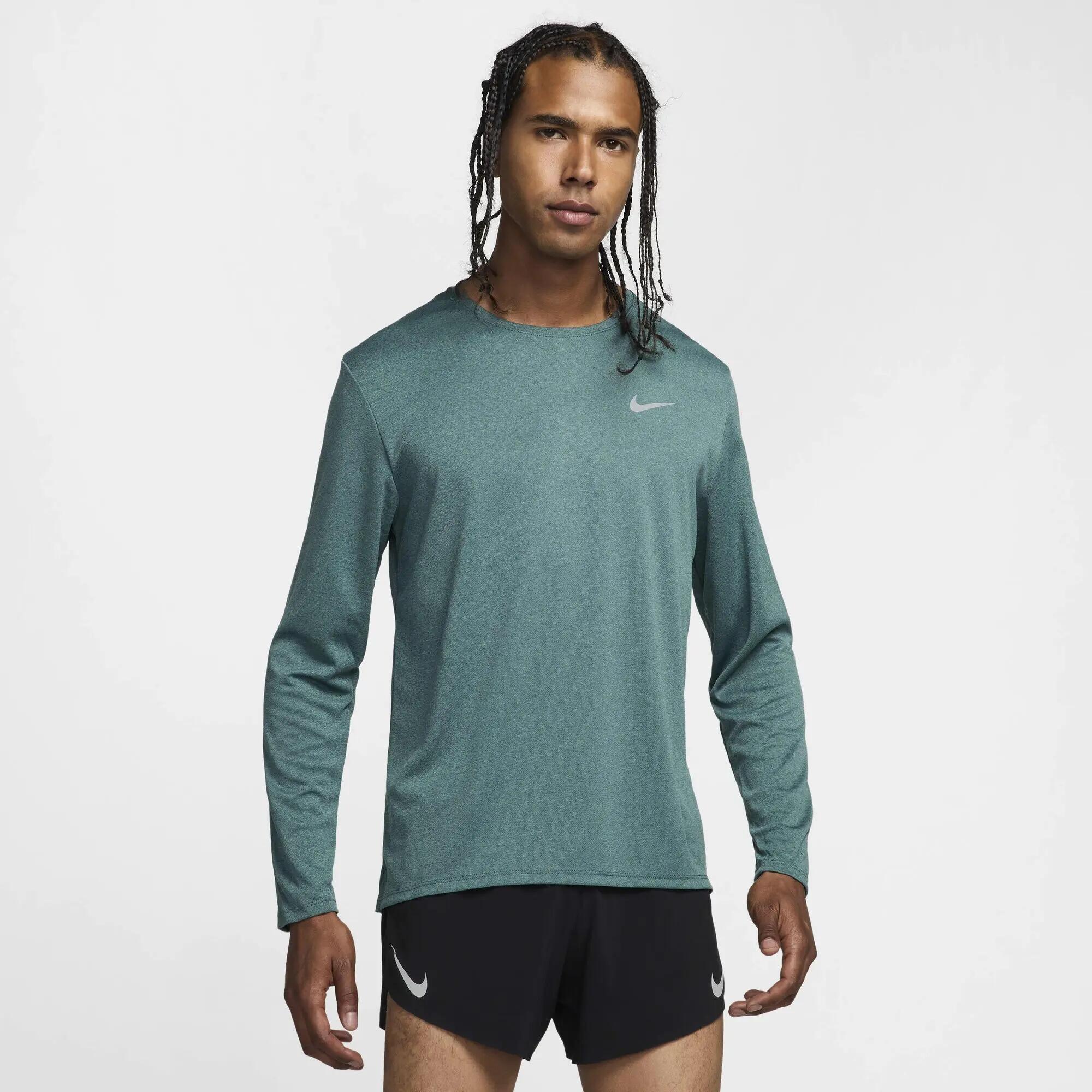 NIKE picture