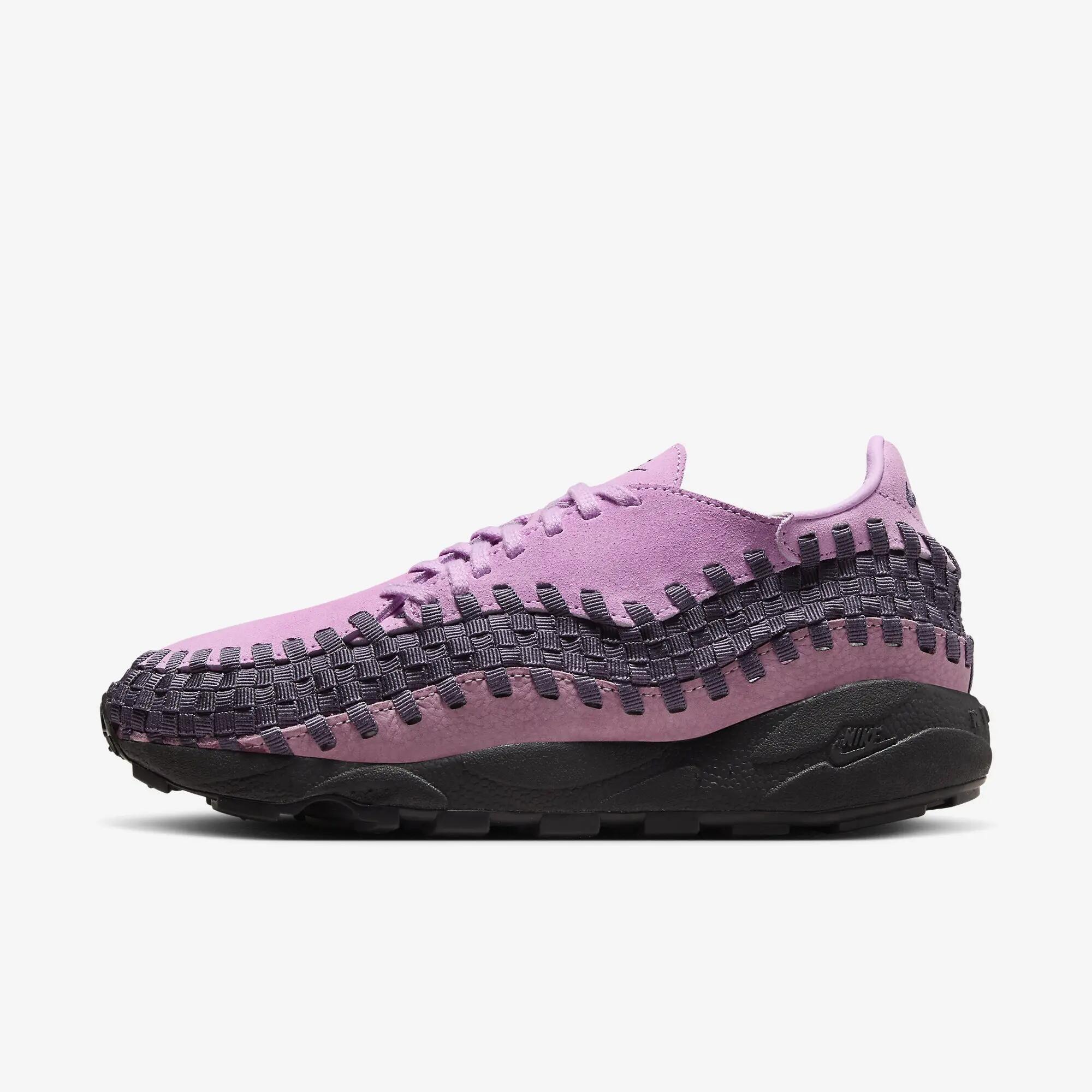 NIKE picture