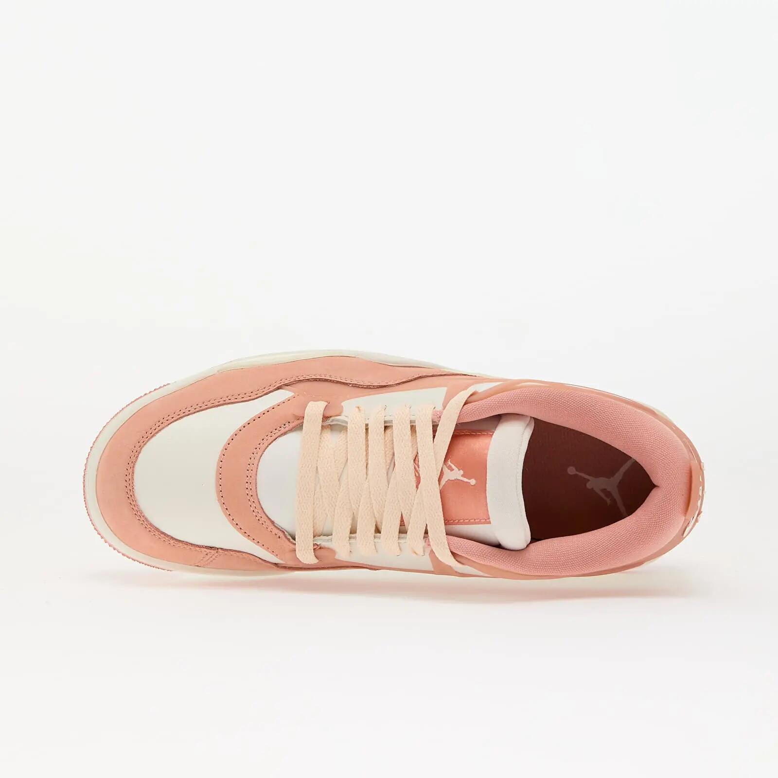 Zapatillas - Marcha - Mujer - Confort - Air Jordan 4 RM - Guava Ice 4/5