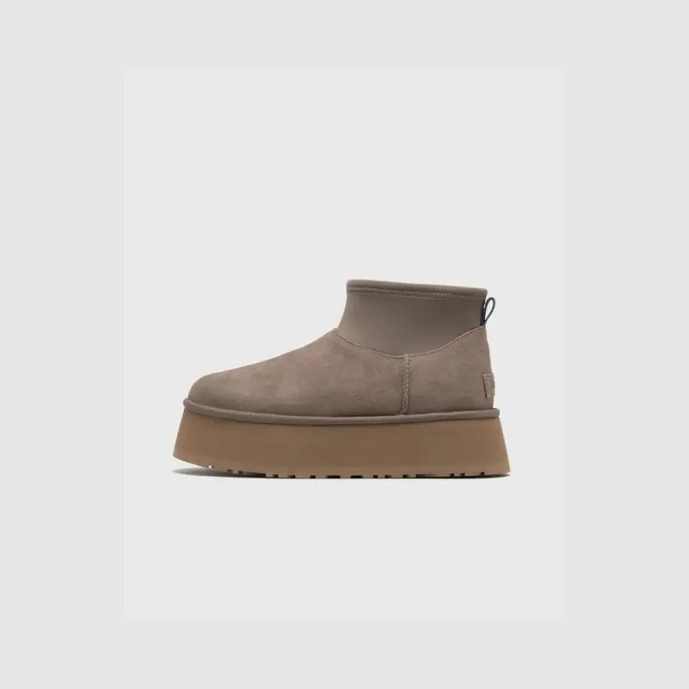 UGG picture