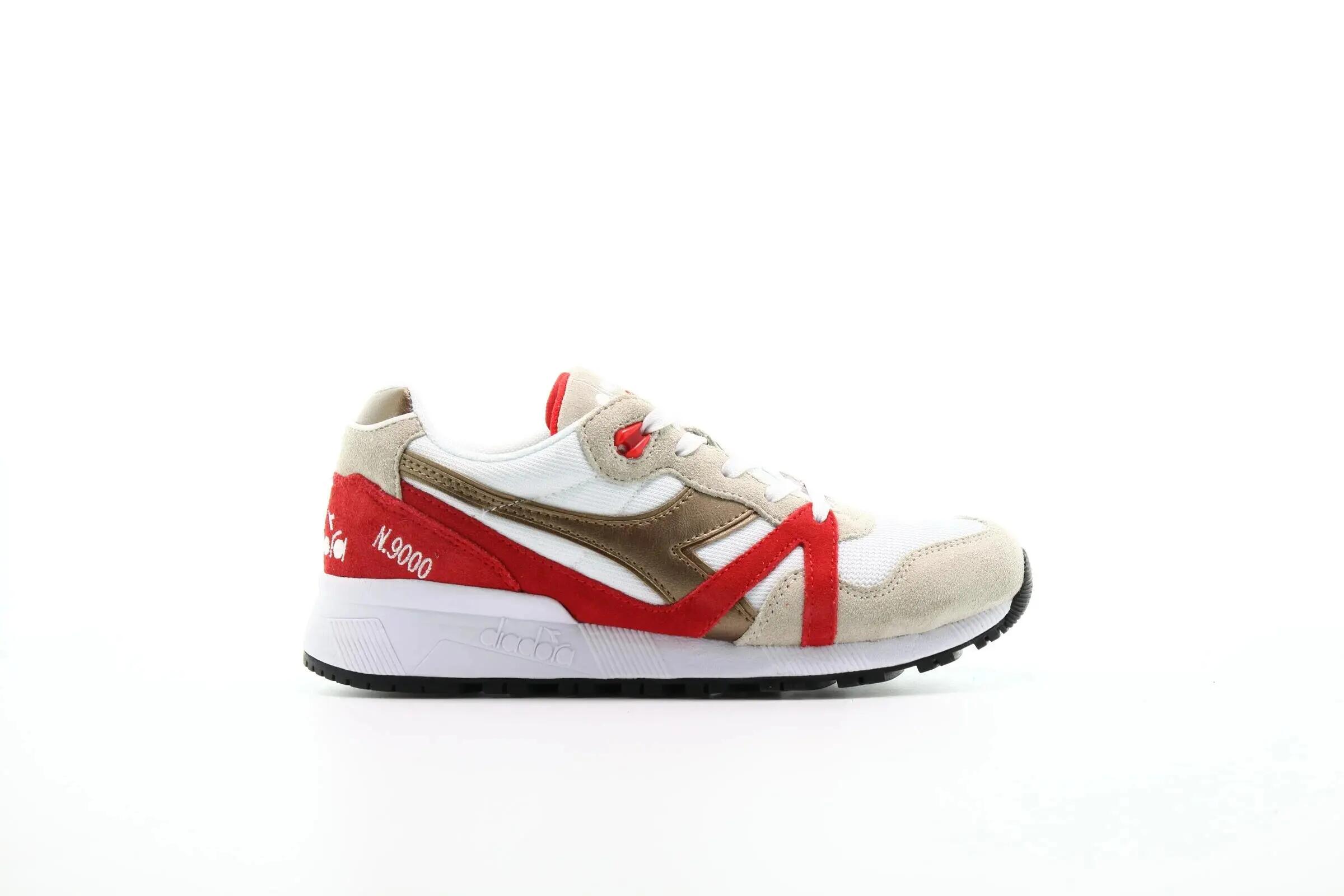 DIADORA picture