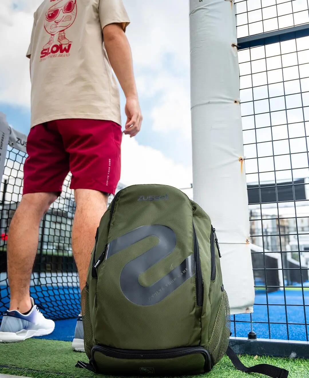 Padel Rugzak van Polyester & PVC Ripstop – groen-zwart 7/8