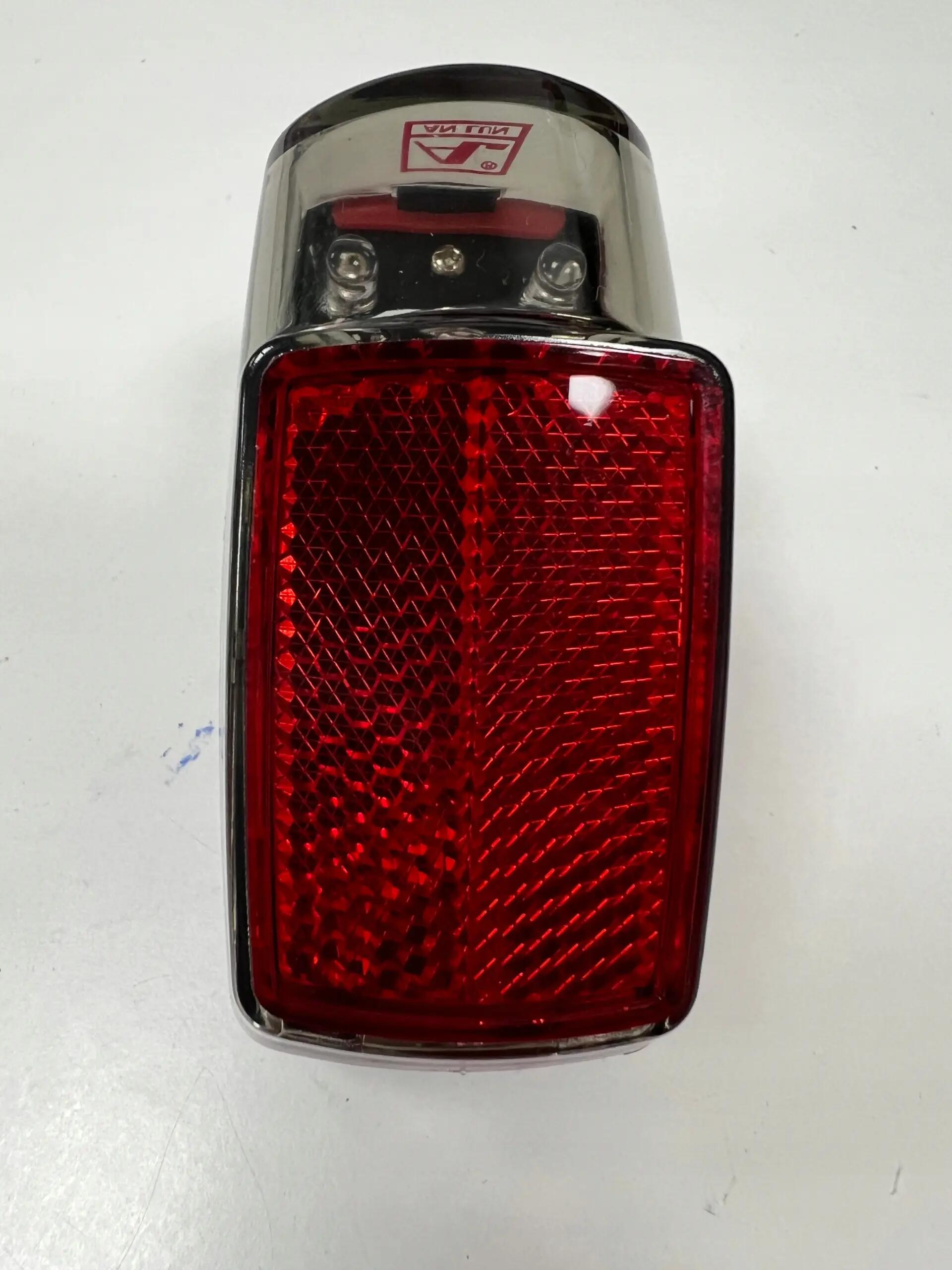 Luz traseira para bicicleta Anlun para para-lama + baterias 4 lúmens 2/4