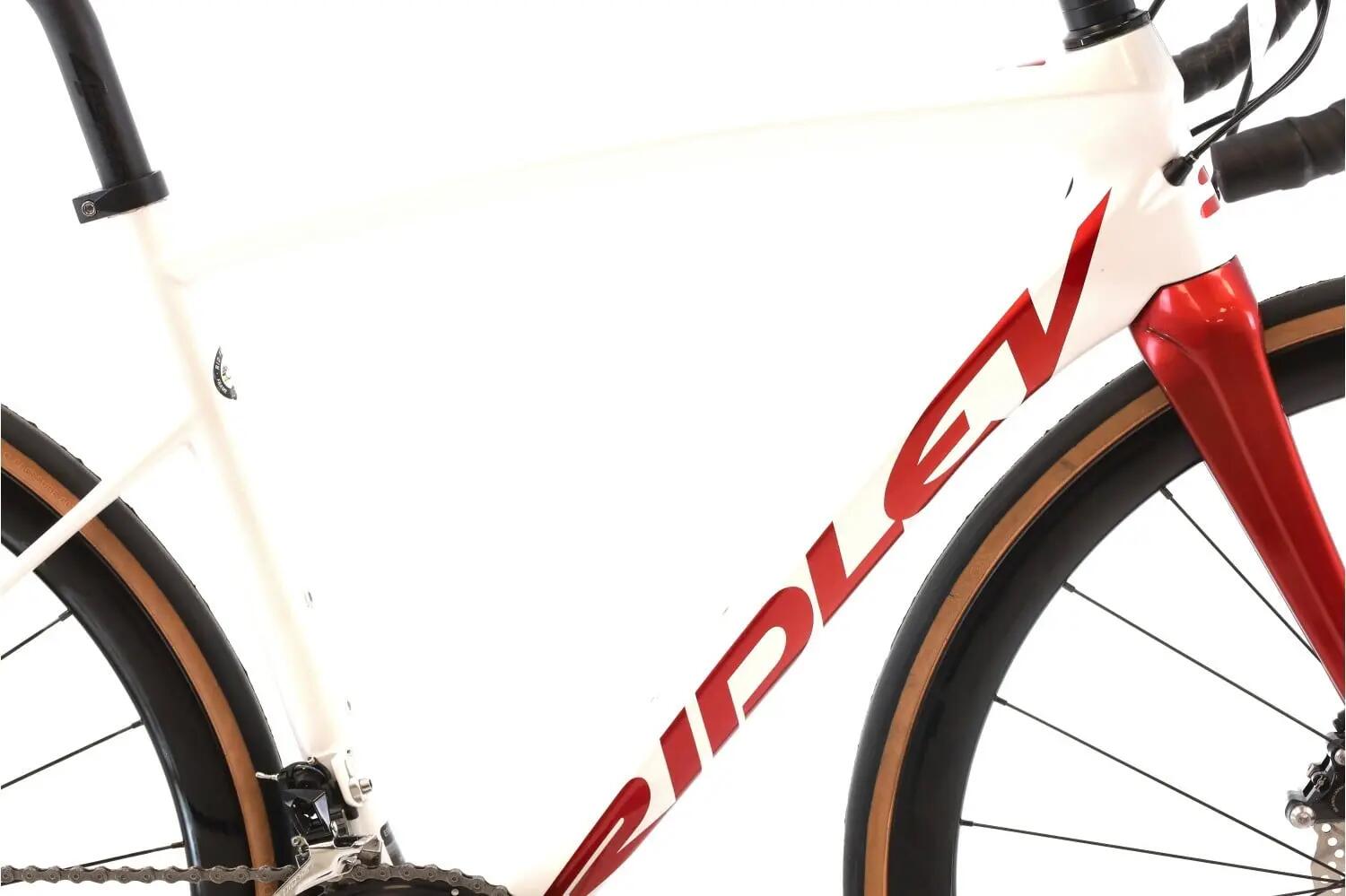 Segunda Vida · Bicicleta estrada · Ridley Fenix SL Disc · Muito bom estado 2/8