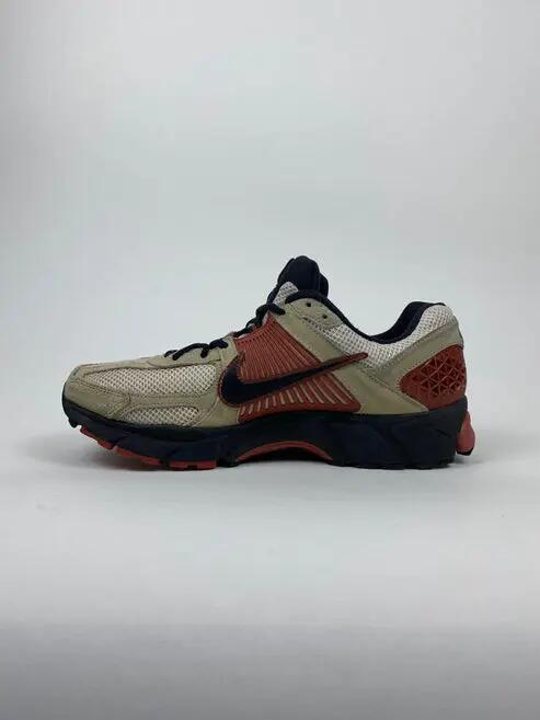 Reconditionné NIKE Baskets Homme, Vomero 5, Kaki Très Bon État 4/4