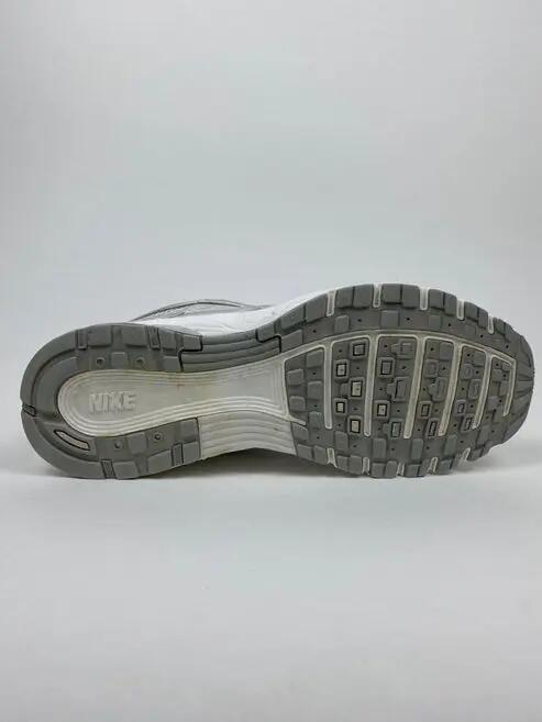 Reconditionné NIKE Baskets Homme, P-6000, Gris Très Bon État 2/4