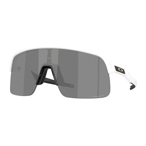 Gafas de Sol Oakley Blancas Sutro Lite Montura matte white con Lentes prizm bla 3/4