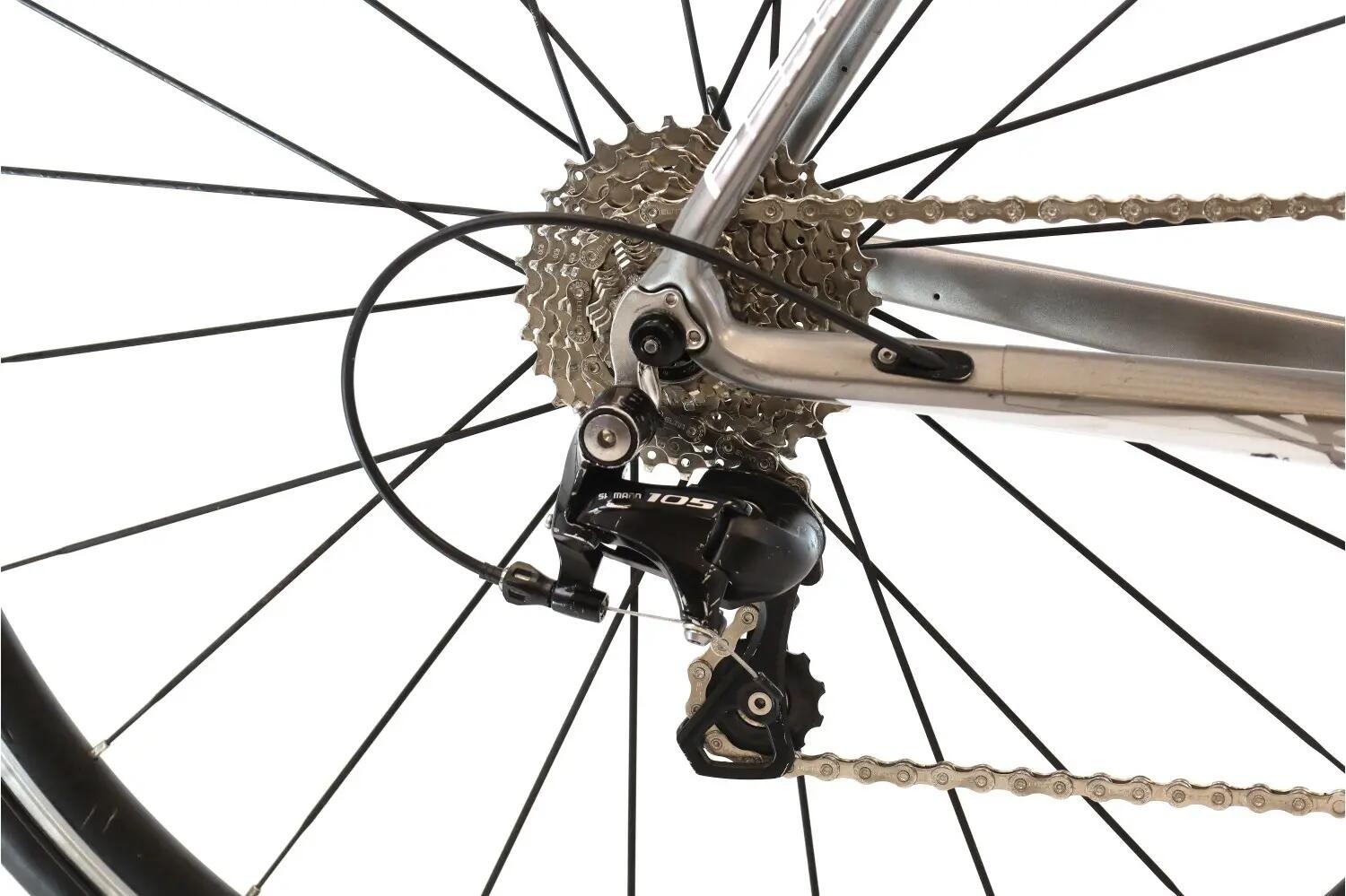 Vélo de route reconditionné ·  Falcon Comp 8 Express · Très bon état 3/8
