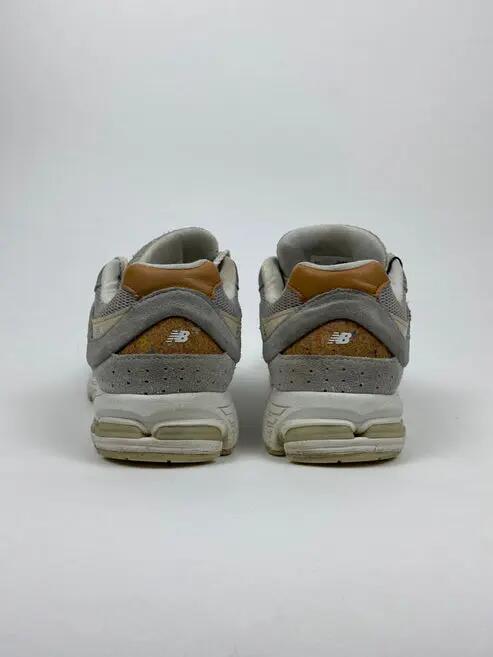 Reconditionné NEW BALANCE Baskets Femme, 2002R, Gris Très Bon État 3/4