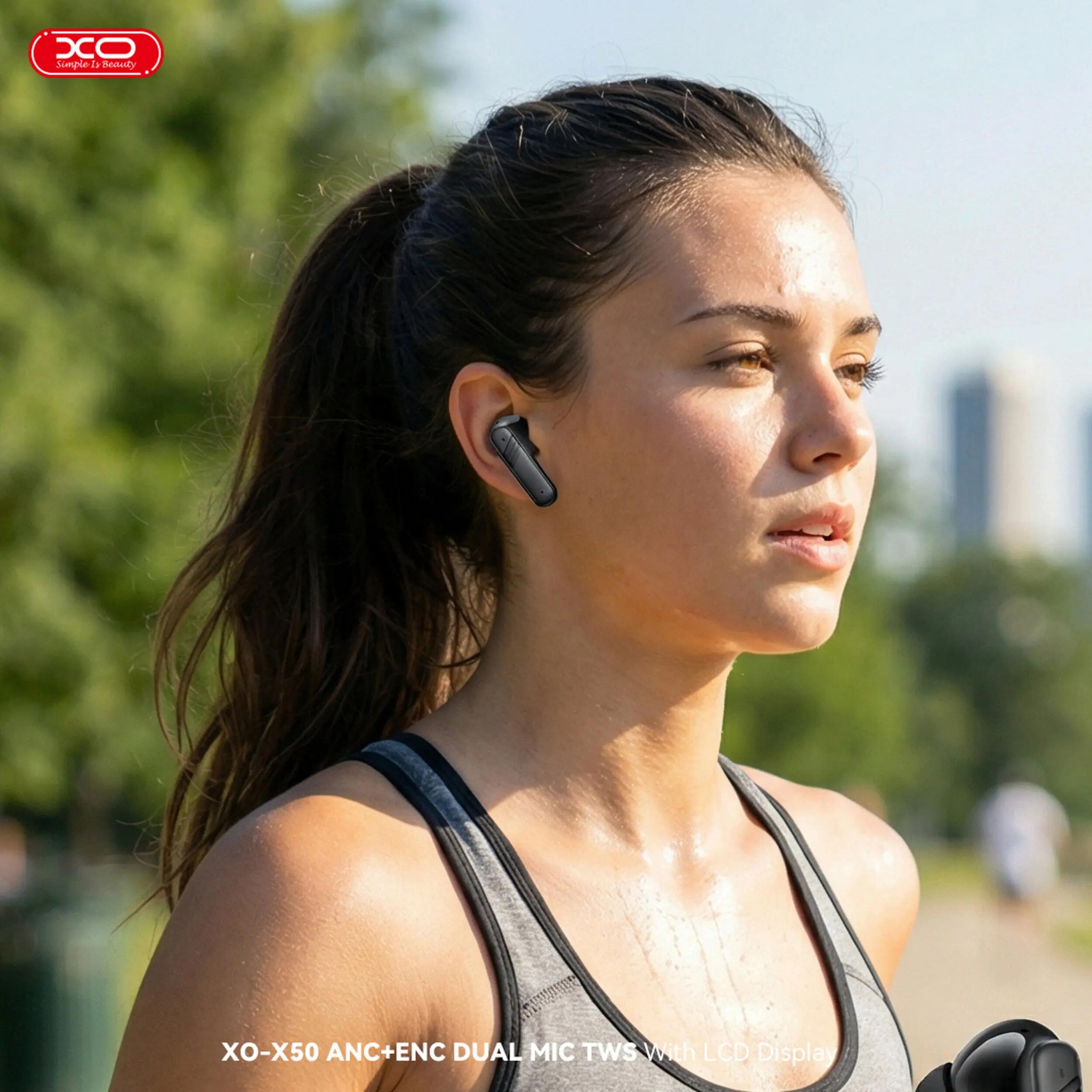 Auriculares Bluetooth XO X50 TWS pretos LCD, ANC/ENC e duplo microfone 4/8