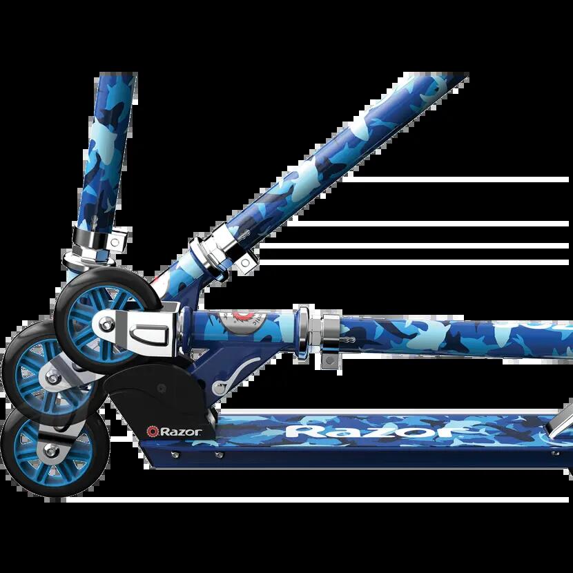 Odrážecí koloběžka Razor A SE Shark camo 6/12