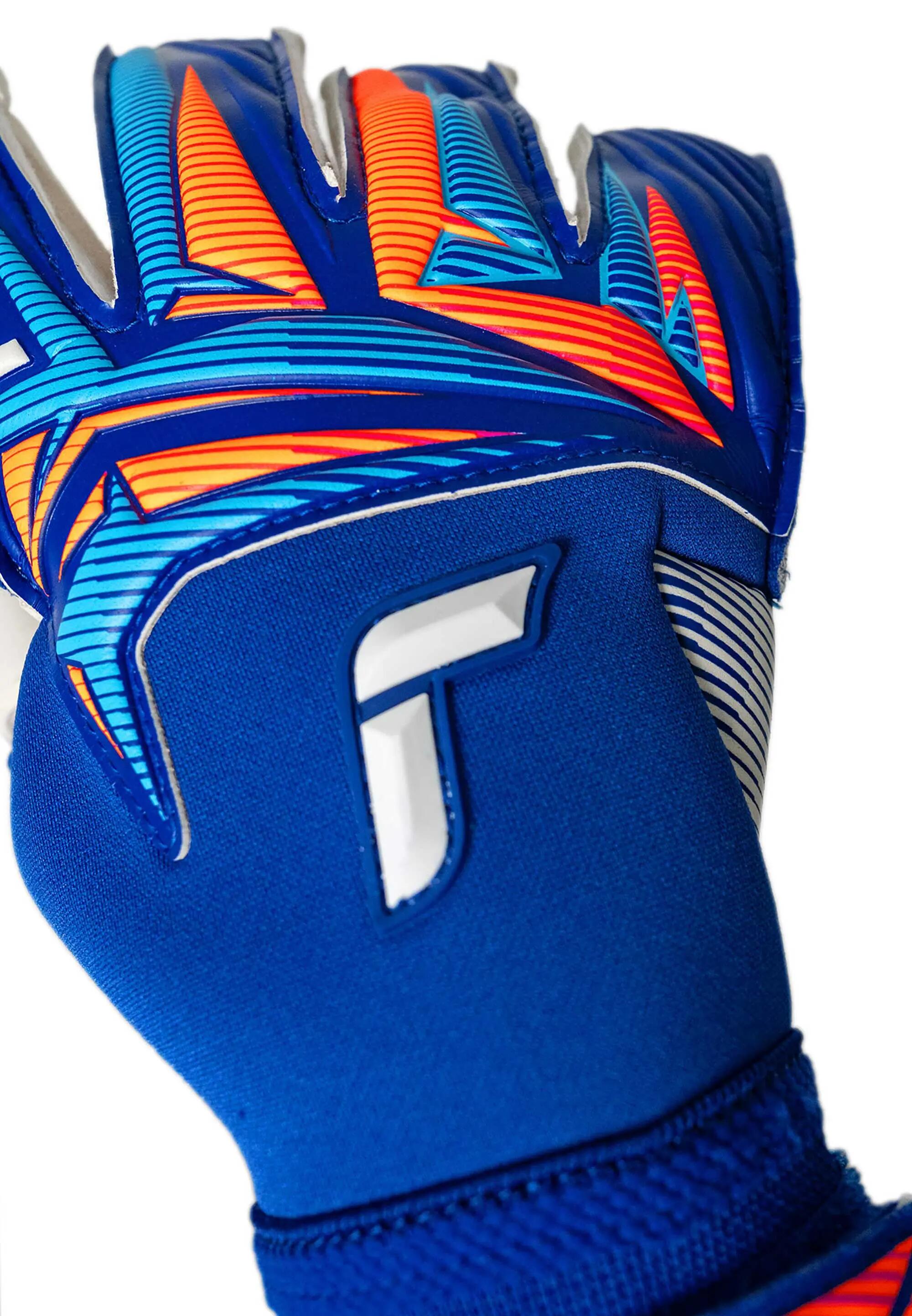 Reusch Attrakt Gold X Evolution Goalkeeper Gloves 6/8