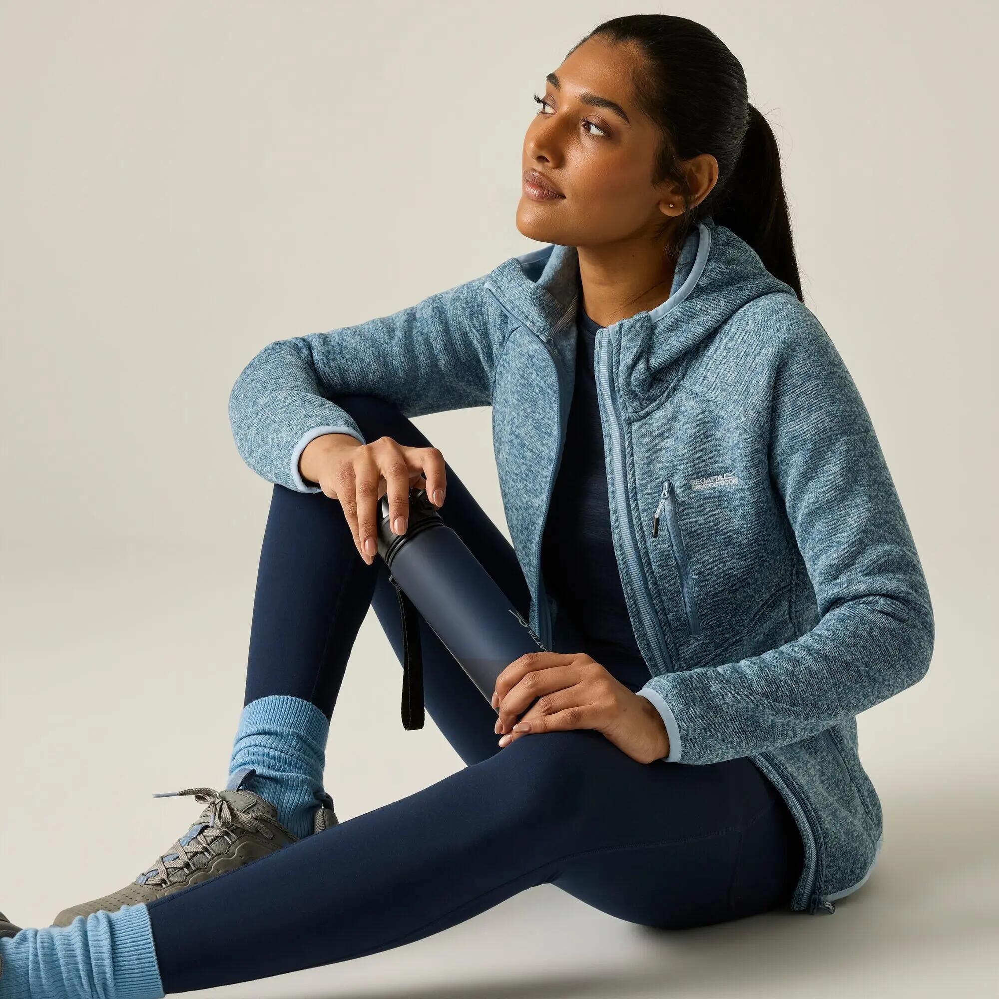 Felpa leggera con cappuccio e zip completa da donna Newhill 6/10