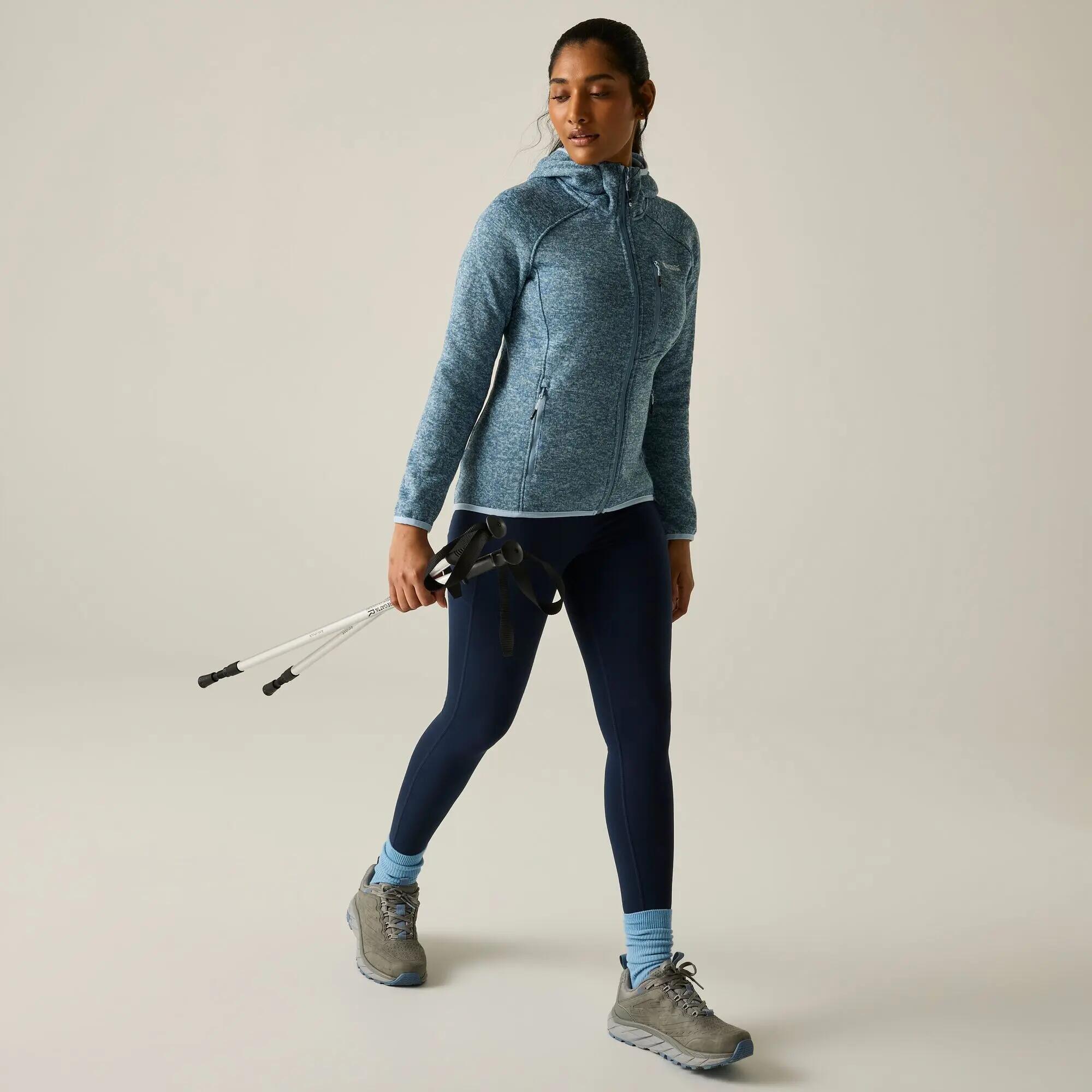 Felpa leggera con cappuccio e zip completa da donna Newhill 4/10