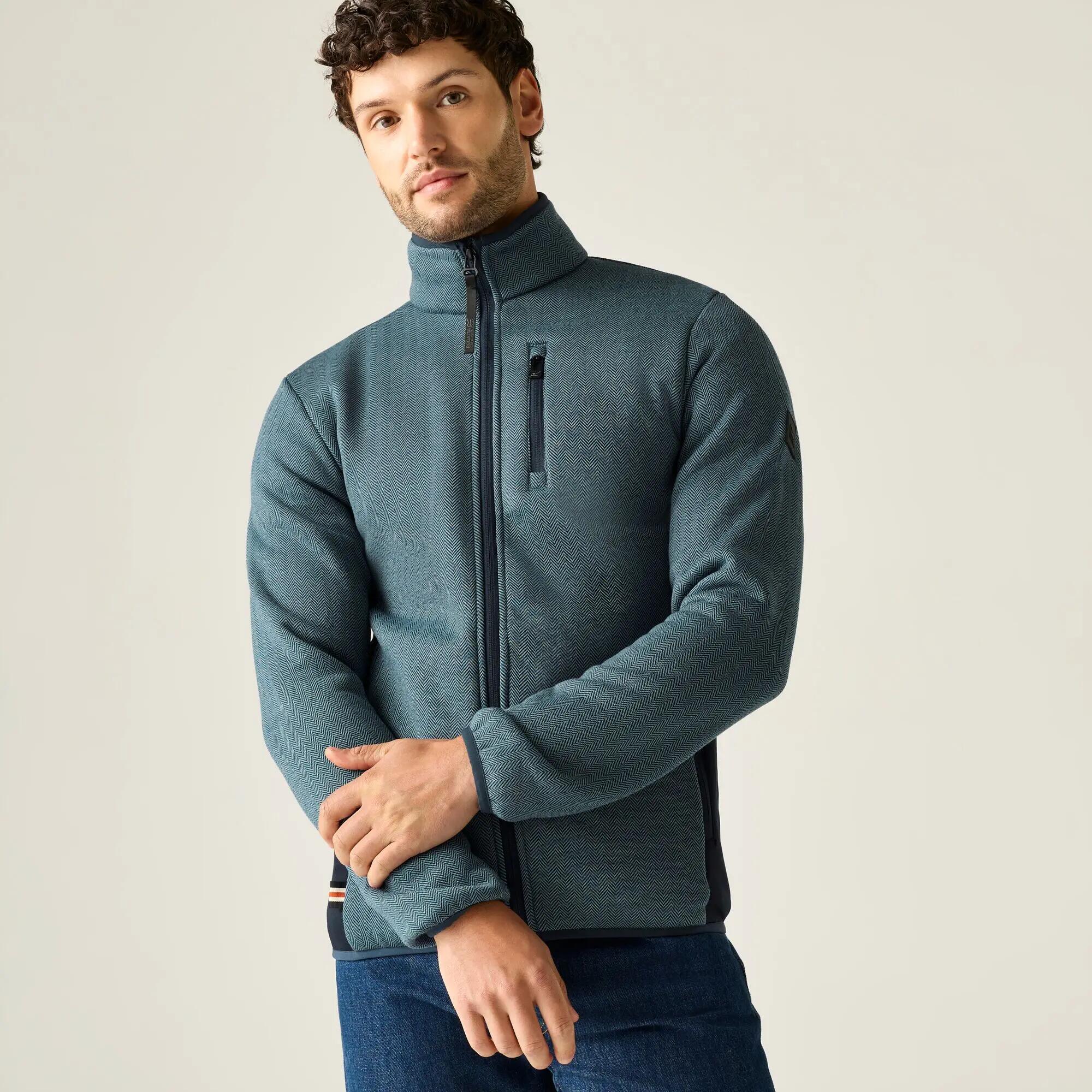 bleu / bleu marine.