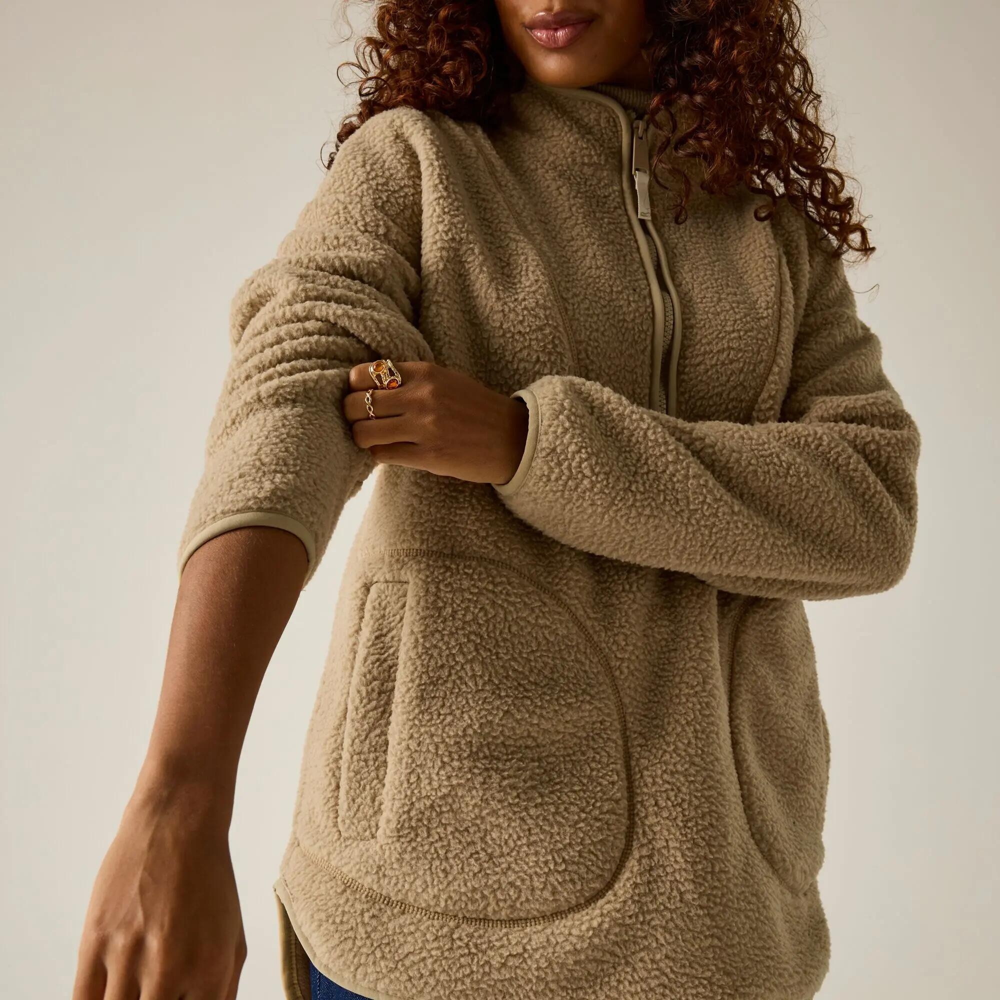 Damen-Fleecejacke von Frankie Borg (langer Schnitt, halber Reißverschluss) 5/11