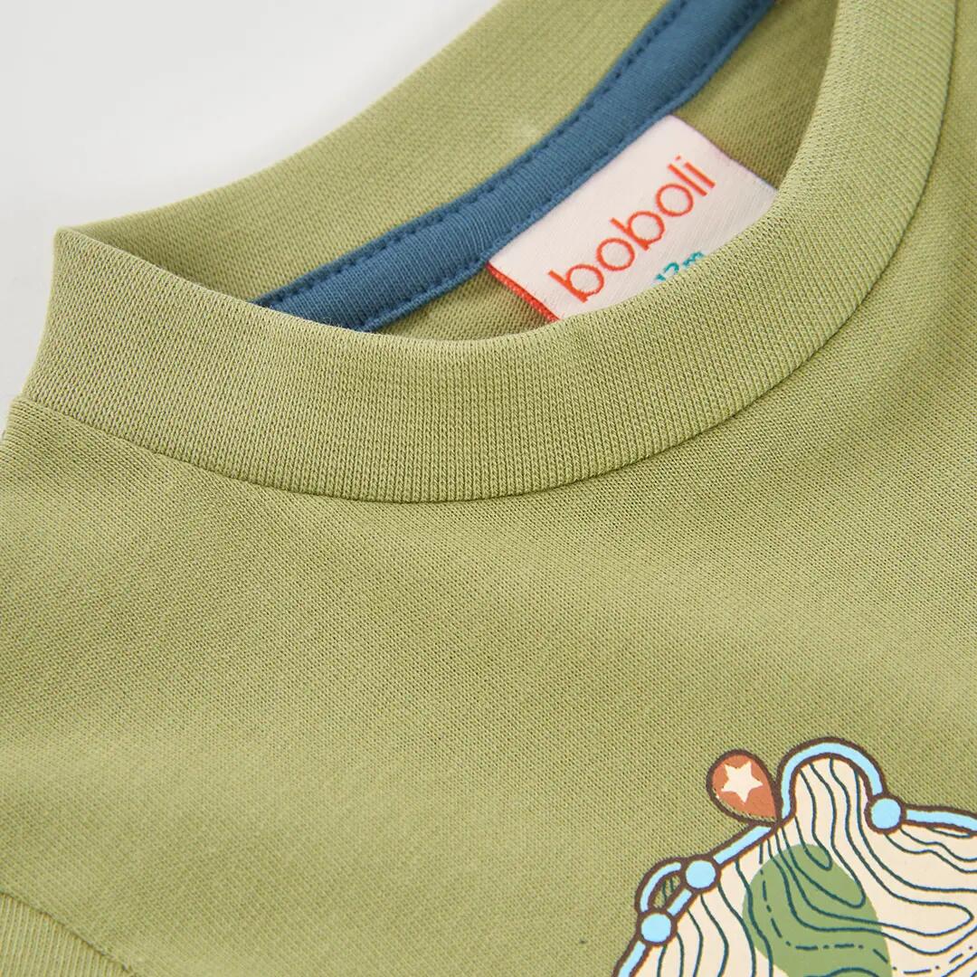 Camiseta punto niño verde estampado oso aventura 3/4