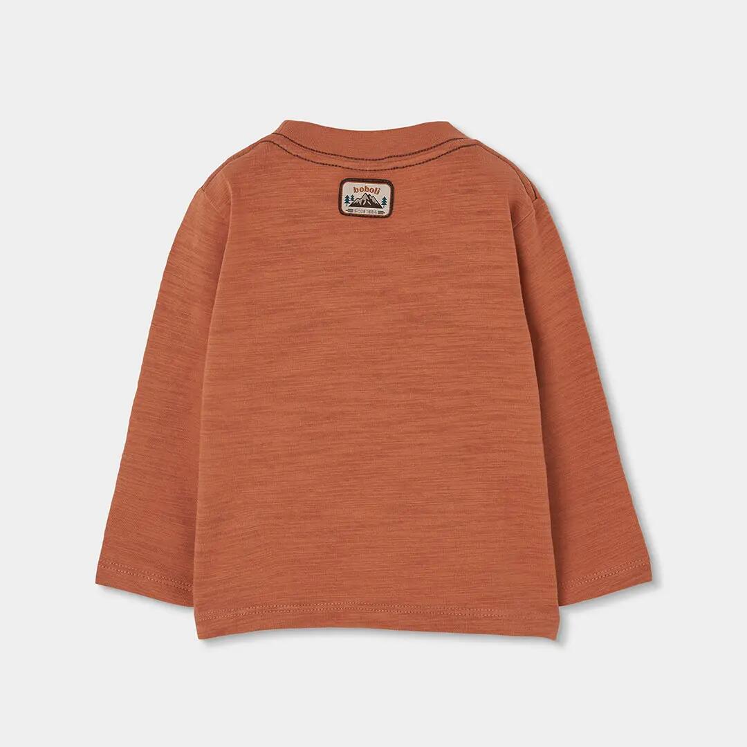 Camiseta niño marrón estampado aventura 2/4