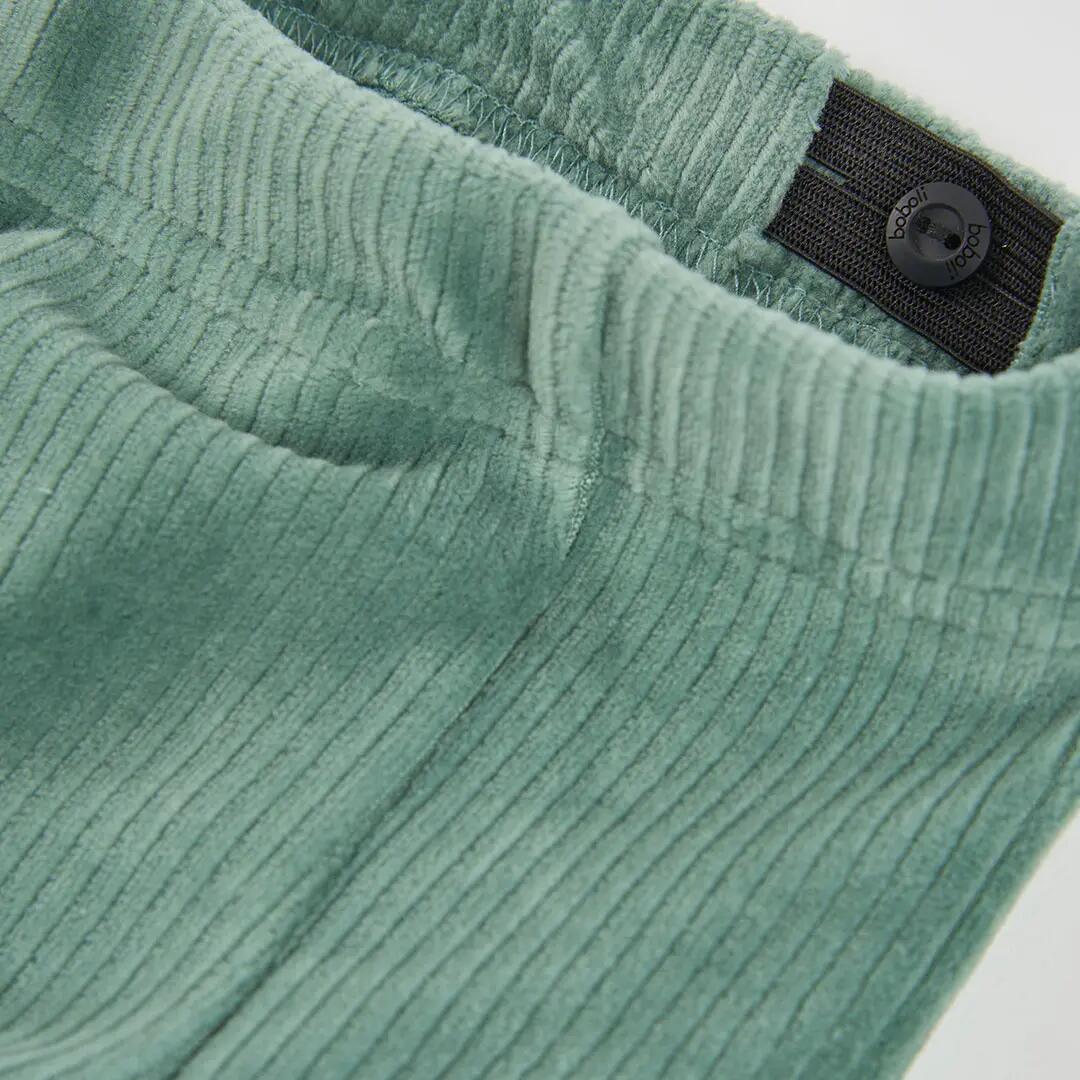 Pantalón pana niña verde 3/4