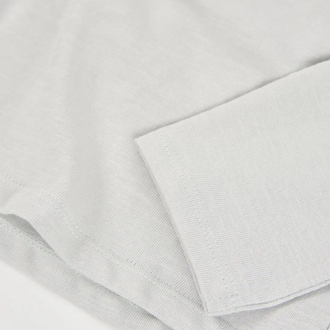 Camiseta punto niña gris con flores bordadas 4/4