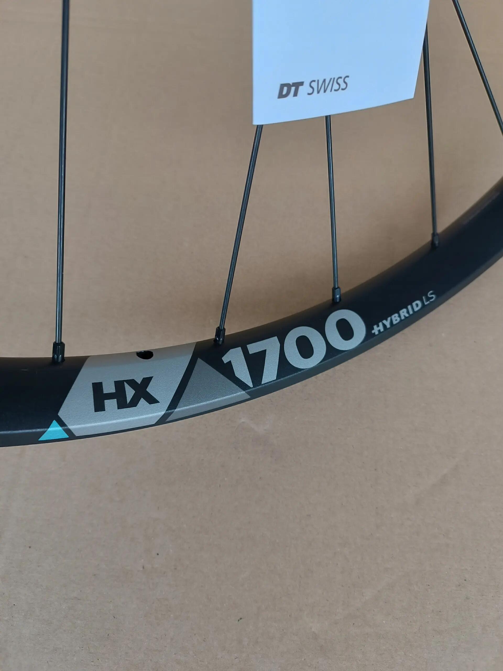 Roue avant VTT DT Swiss HX SPLINE LS 27.5 CL 30 15/ 2/8