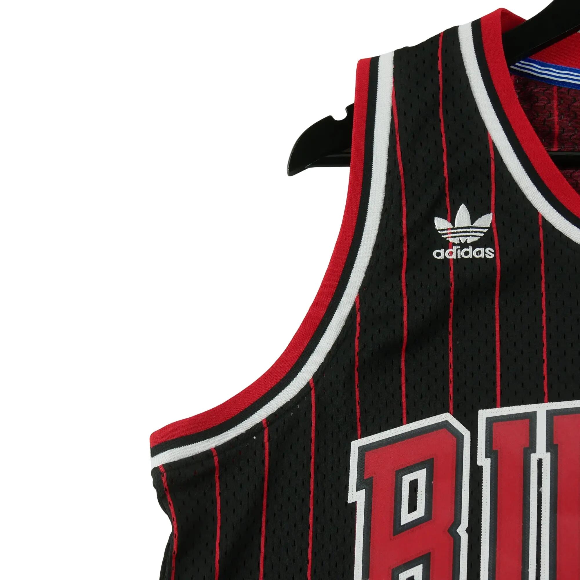 Second hand - Maglia Uomo Adidas NBA Chicago Bulls - Stato eccellente 5/7