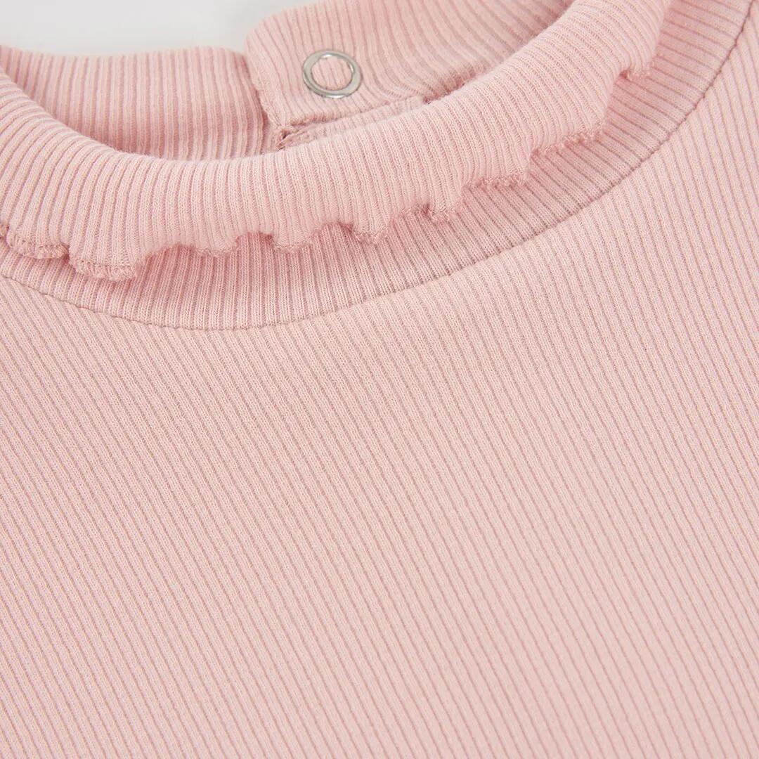 Camiseta punto canalé niña rosa con volante 3/4