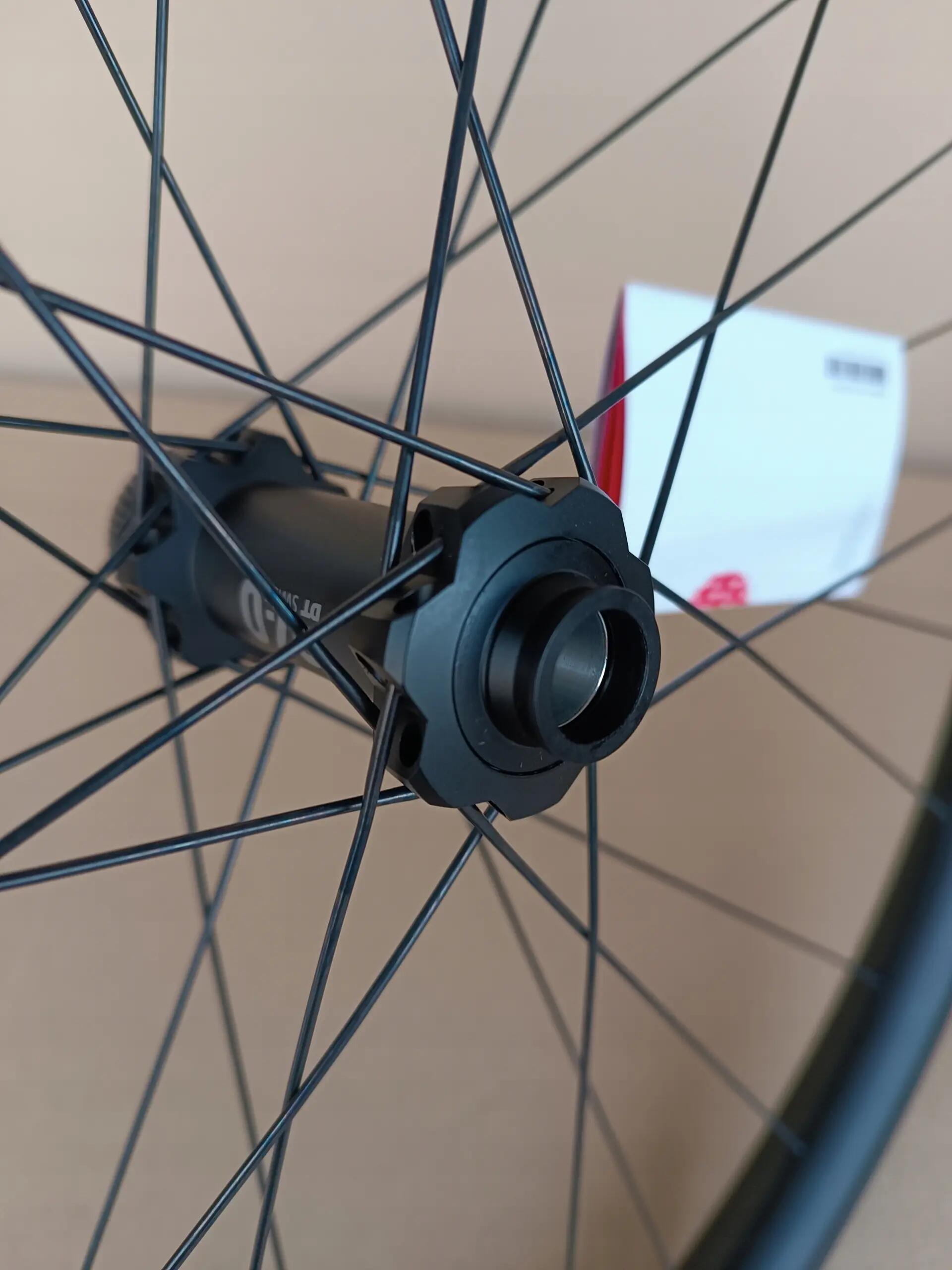 Roue avant de vélo DT Swiss EXC SPLINE ONE 30 6/8