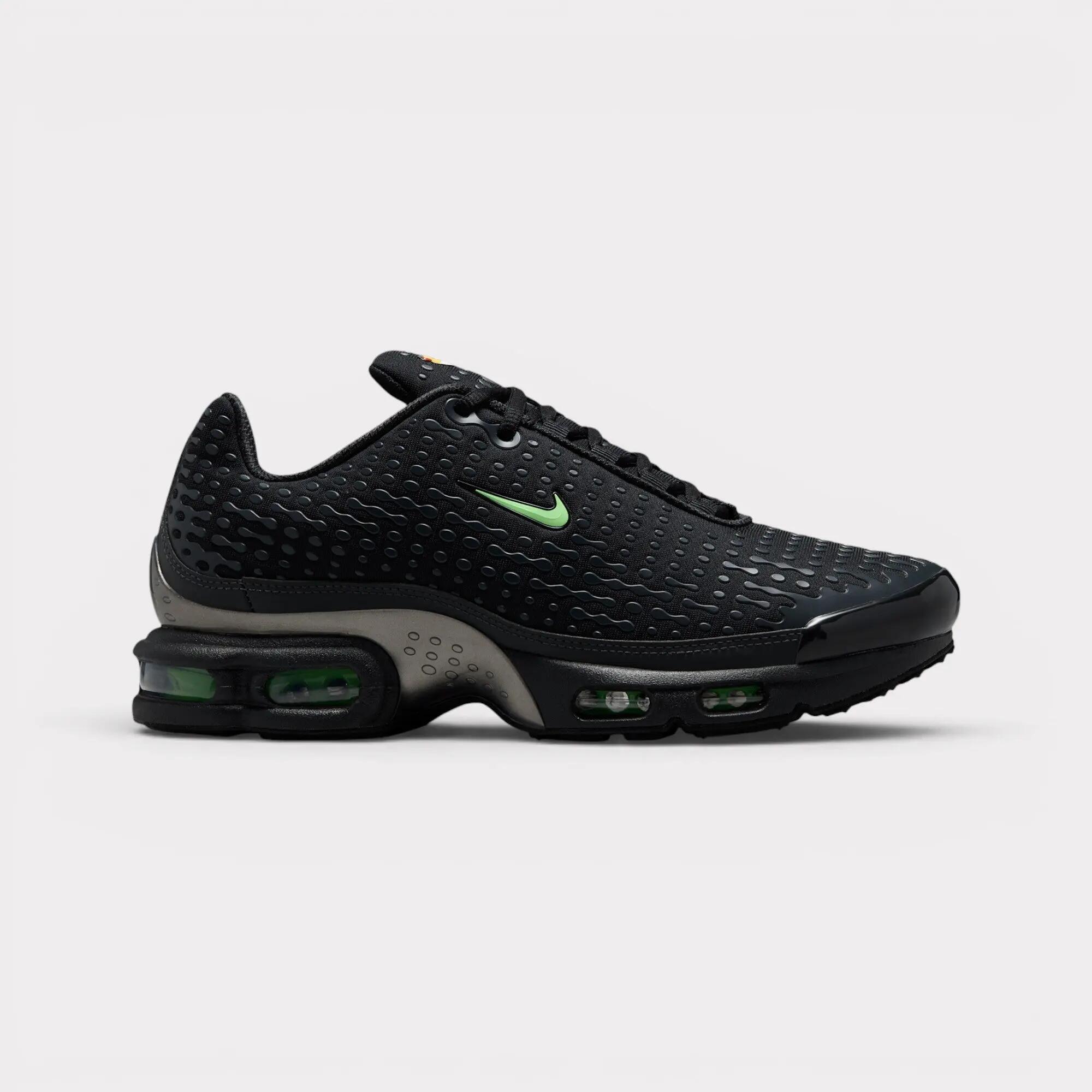NIKE picture