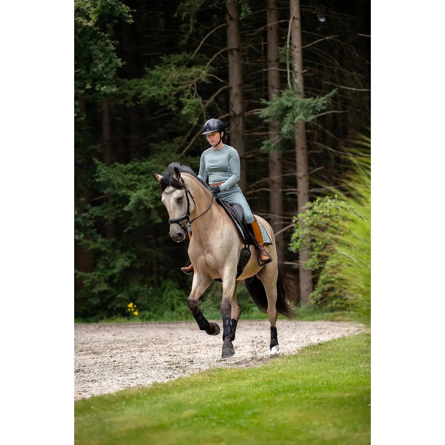 Tapis de dressage pour cheval Mrs. Ros Iconic Cotton 2/3