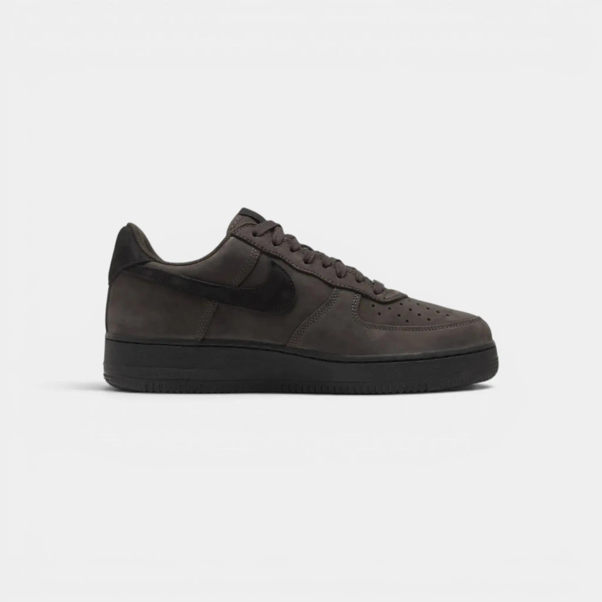 NIKE picture