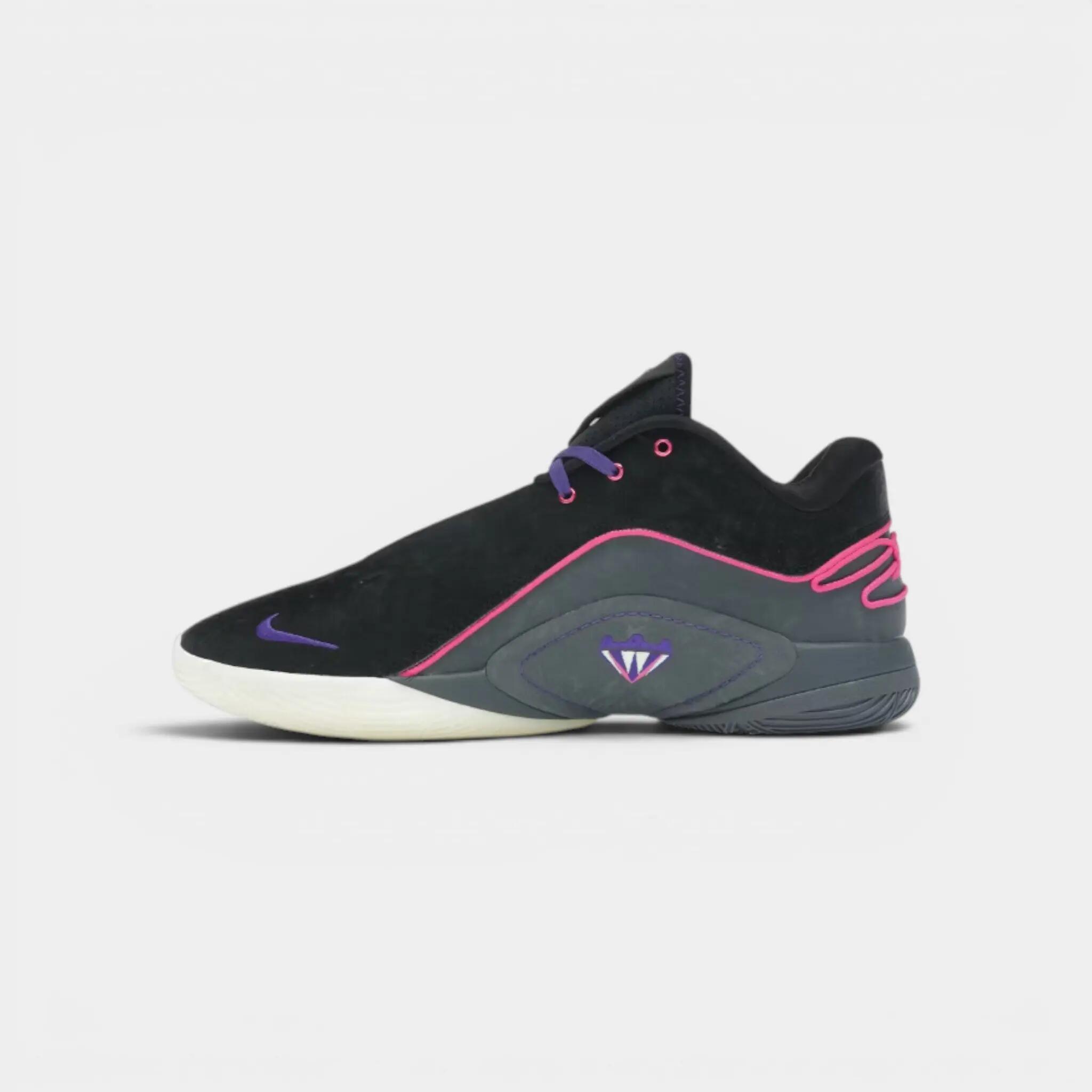Lebron Xxii 2/4