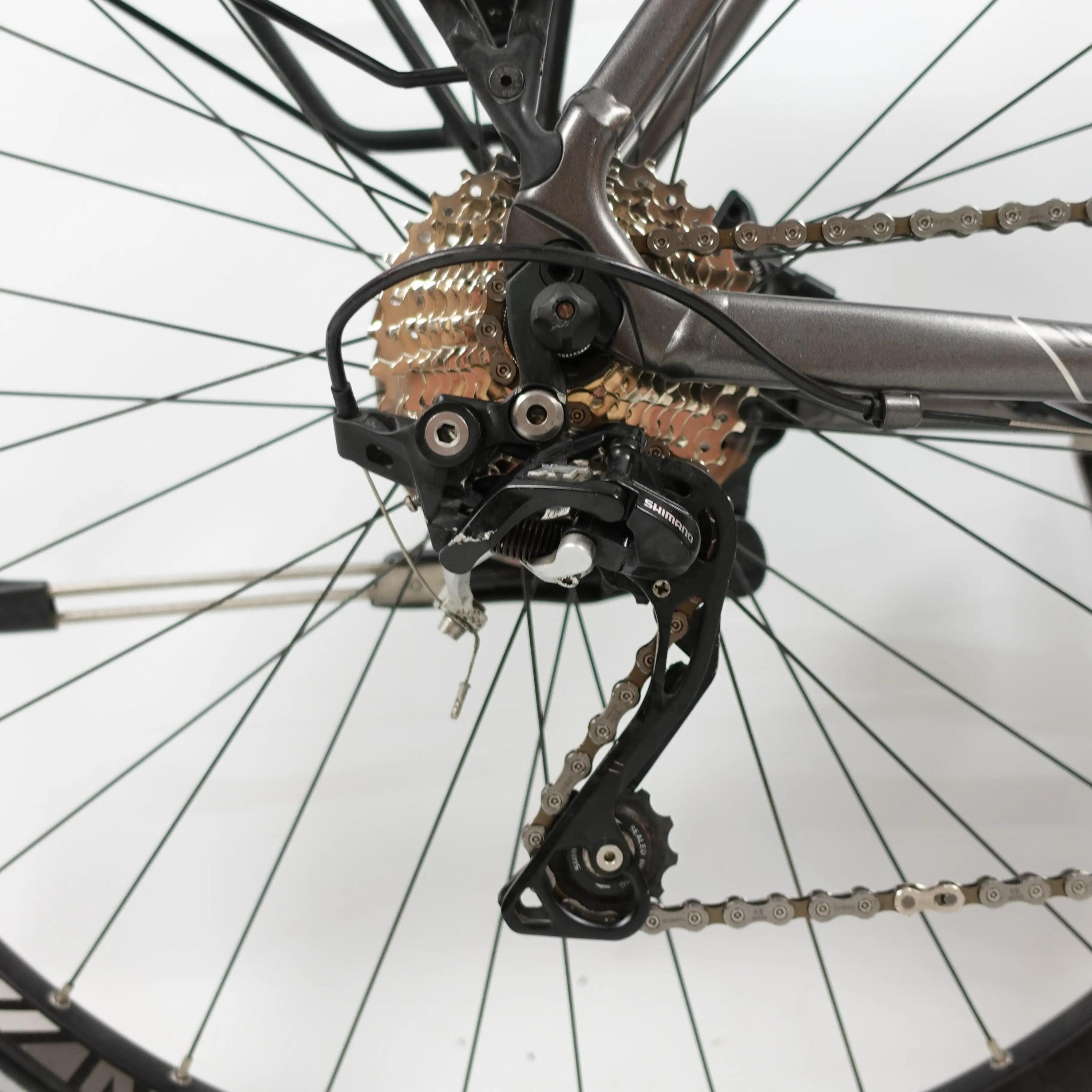 Reconditionné - Vélo de Randonnée - Stevens Avant-Garde Luxe gris - correct 4/7