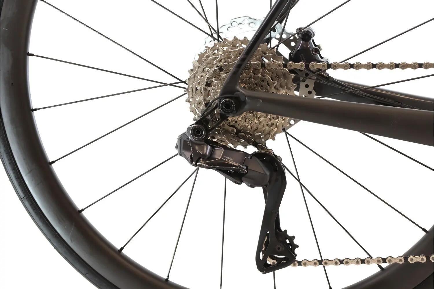 Segunda Vida · Bicicleta estrada · Cervelo R5 Di2 12V · Muito bom estado 3/8