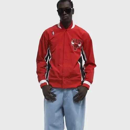Giacca Mitchell & Ness NBA Authentic Warm Up JKT Bulls 1992 4/7