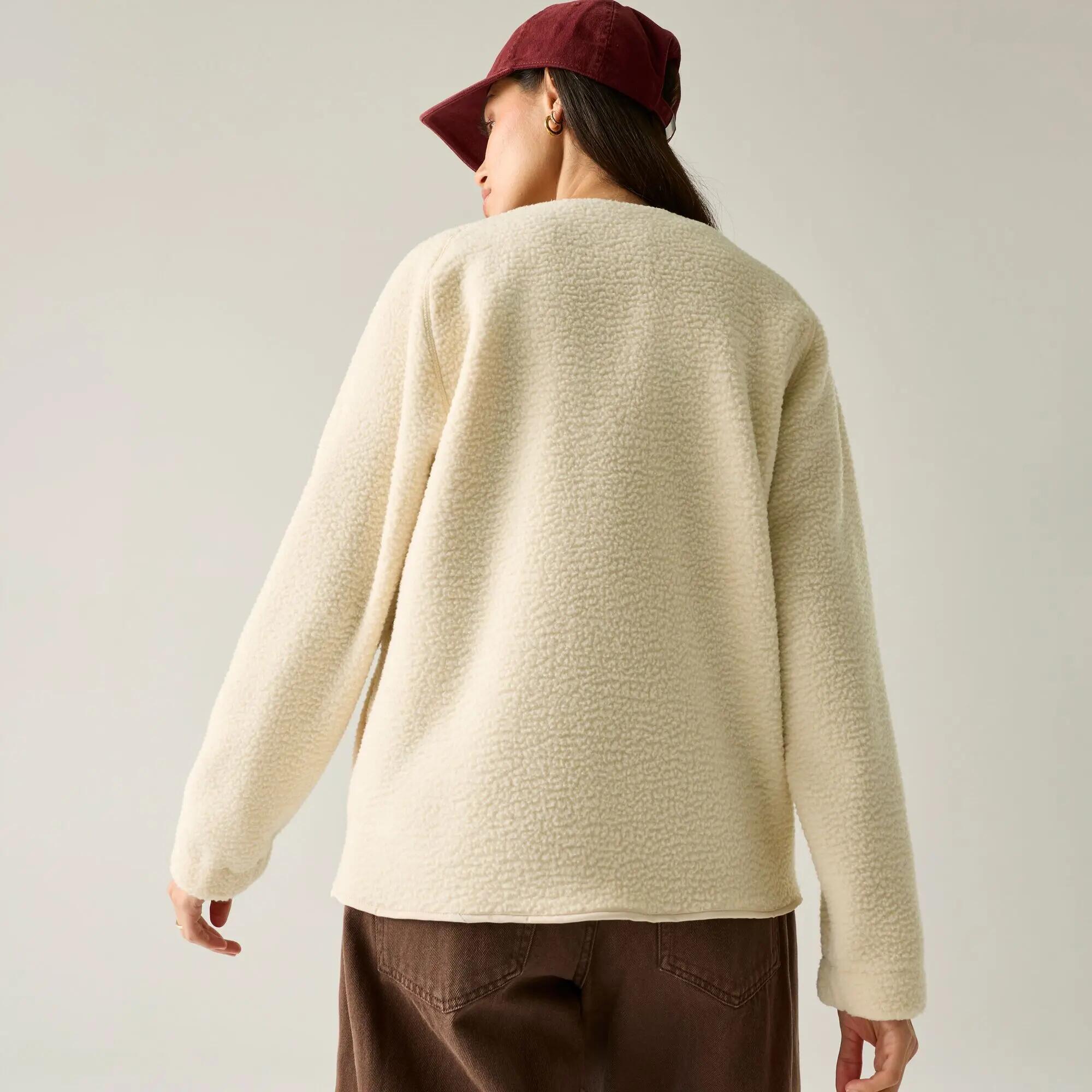 Damen-Fleecejacke mit durchgehender Knopfleiste von Lea 3/11