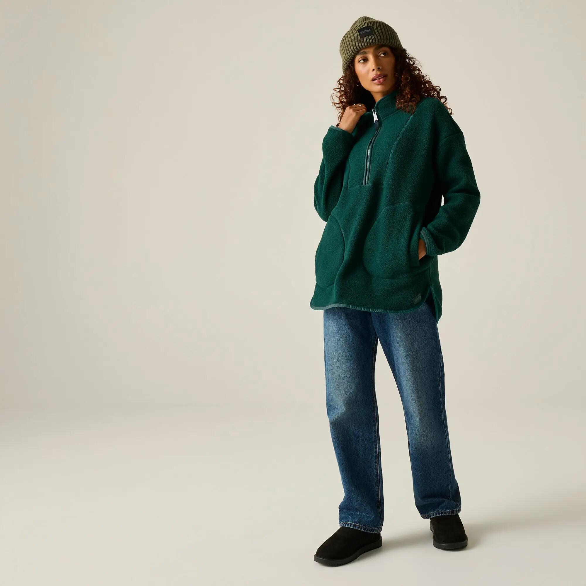 Sudadera larga de forro polar con media cremallera para mujer de Frankie Borg 5/12